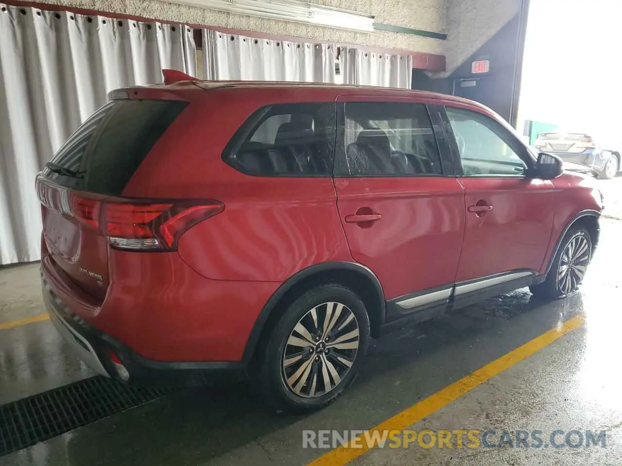 3 Photograph of a damaged car JA4AD3A32KZ043198 MITSUBISHI OUTLANDER 2019
