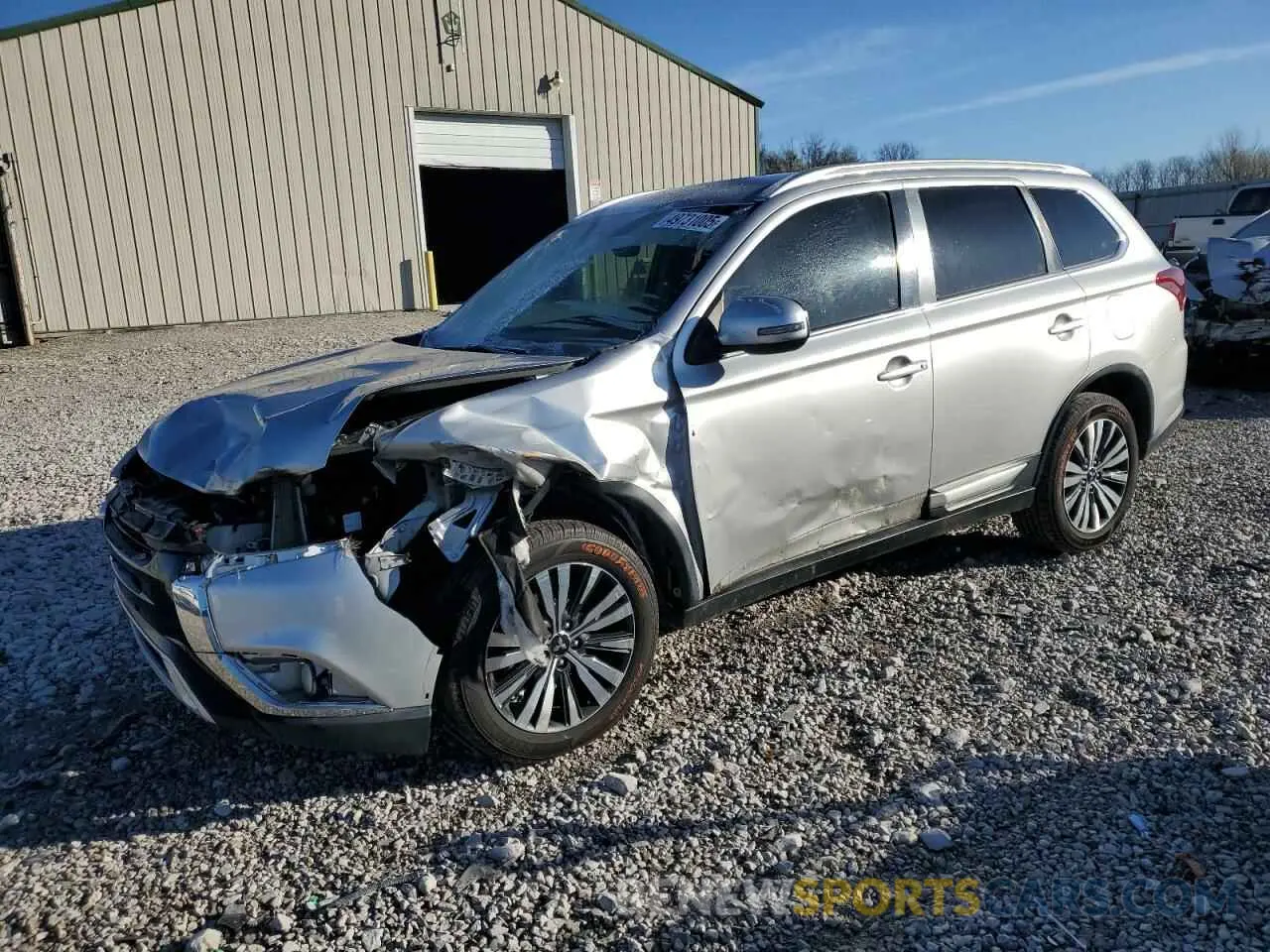 1 Photograph of a damaged car JA4AD3A34KJ000691 MITSUBISHI OUTLANDER 2019