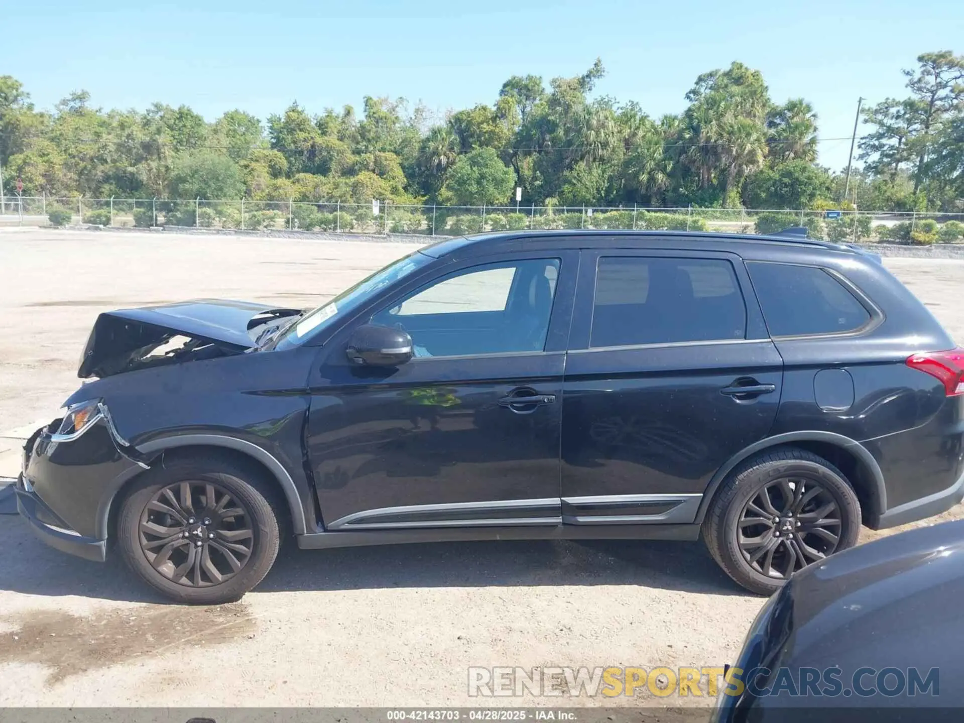 14 Фотография поврежденного автомобиля JA4AD3A35KZ025472 MITSUBISHI OUTLANDER 2019