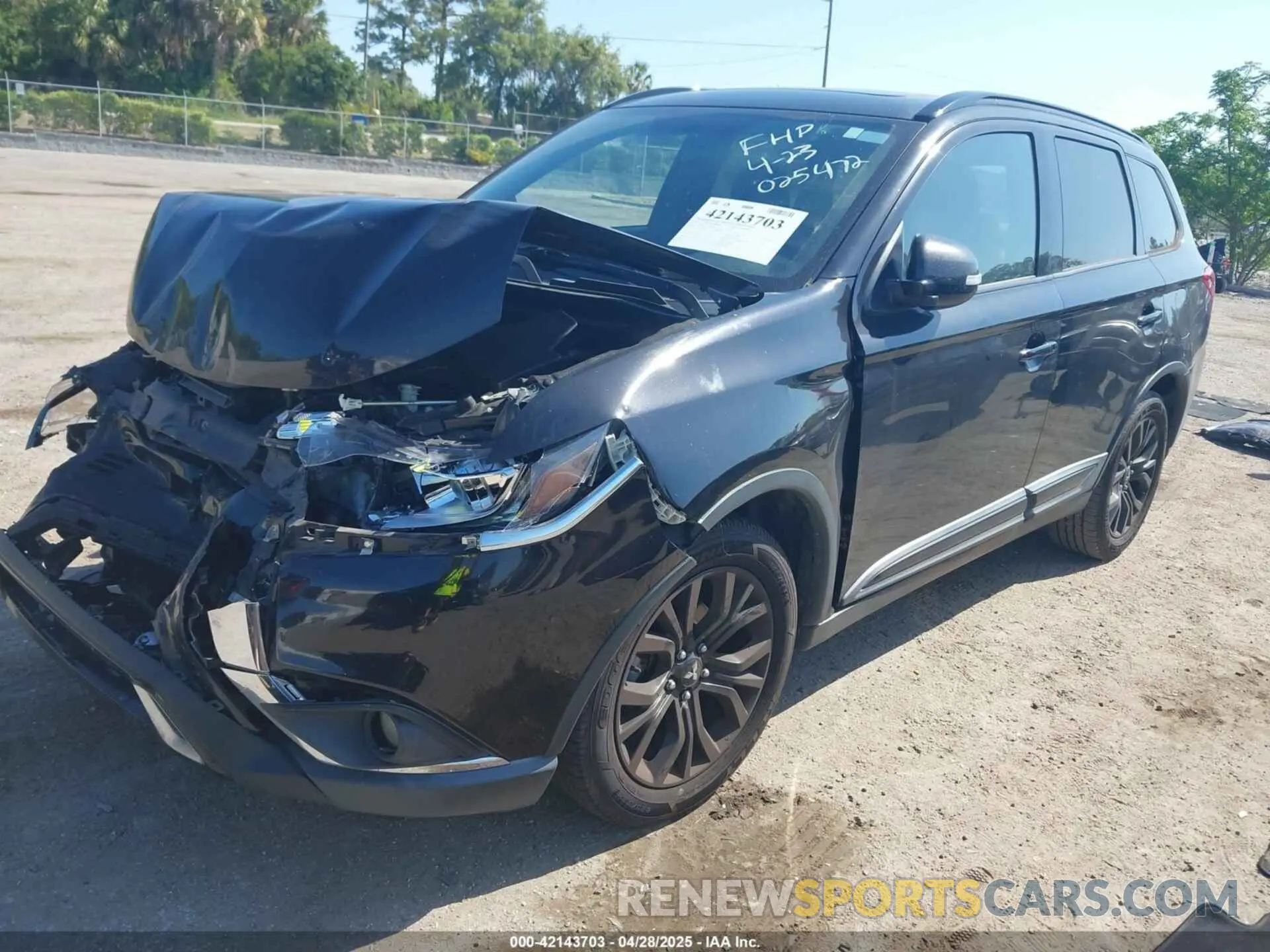 2 Фотография поврежденного автомобиля JA4AD3A35KZ025472 MITSUBISHI OUTLANDER 2019