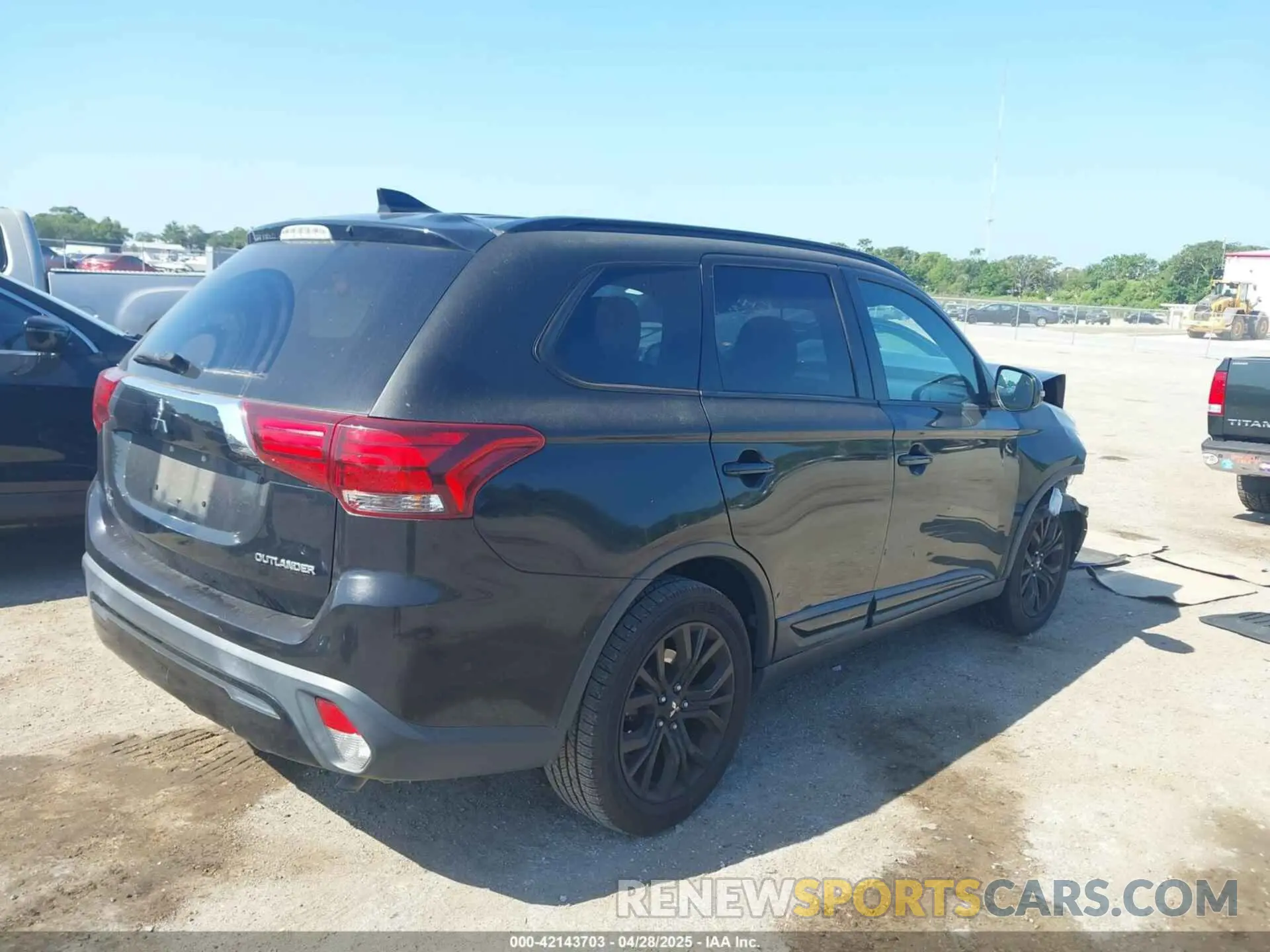4 Фотография поврежденного автомобиля JA4AD3A35KZ025472 MITSUBISHI OUTLANDER 2019