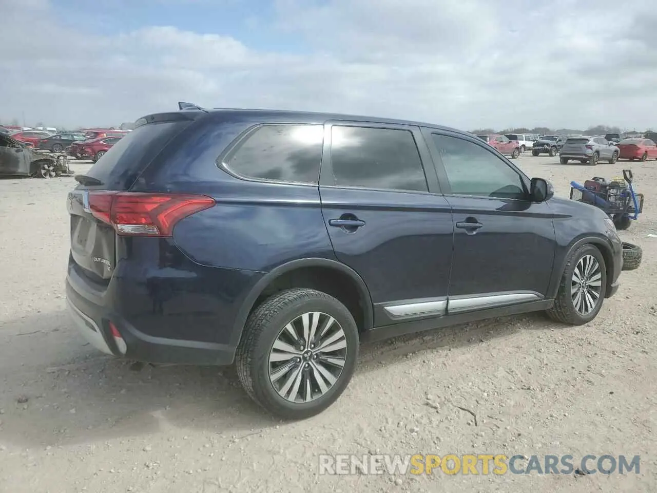 3 Photograph of a damaged car JA4AD3A36KJ000532 MITSUBISHI OUTLANDER 2019