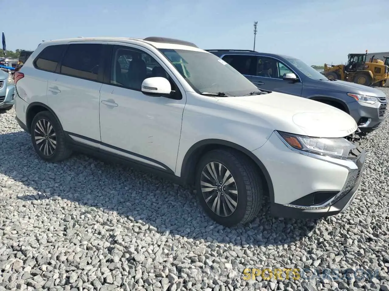 4 Photograph of a damaged car JA4AD3A37KZ016840 MITSUBISHI OUTLANDER 2019
