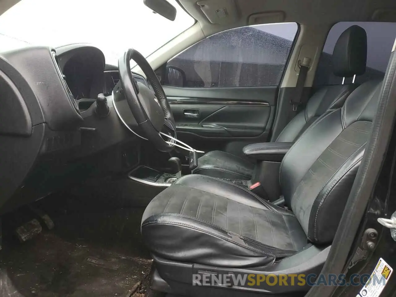 7 Фотография поврежденного автомобиля JA4AD3A38KZ028835 MITSUBISHI OUTLANDER 2019