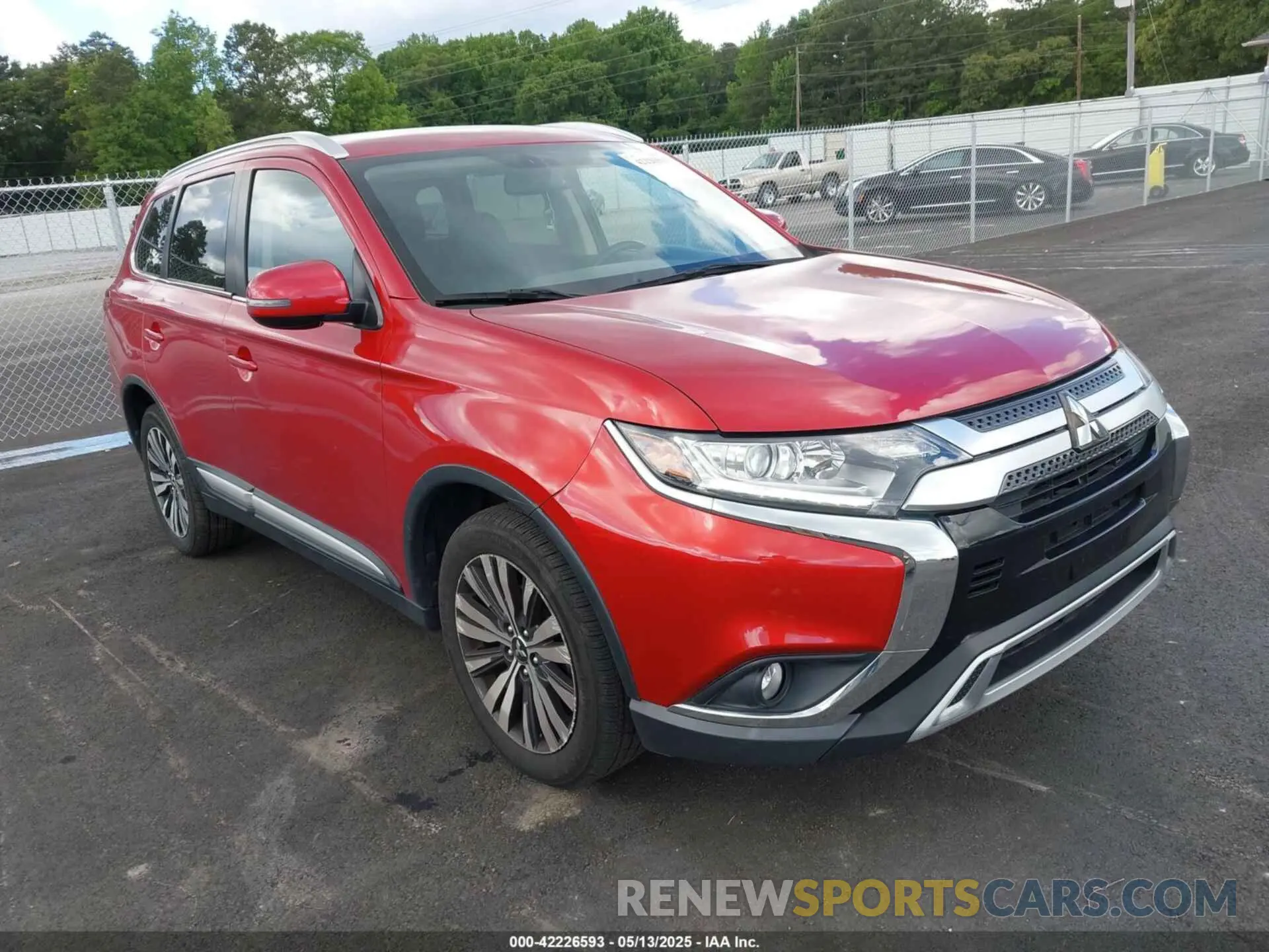 1 Photograph of a damaged car JA4AD3A3XKZ028254 MITSUBISHI OUTLANDER 2019
