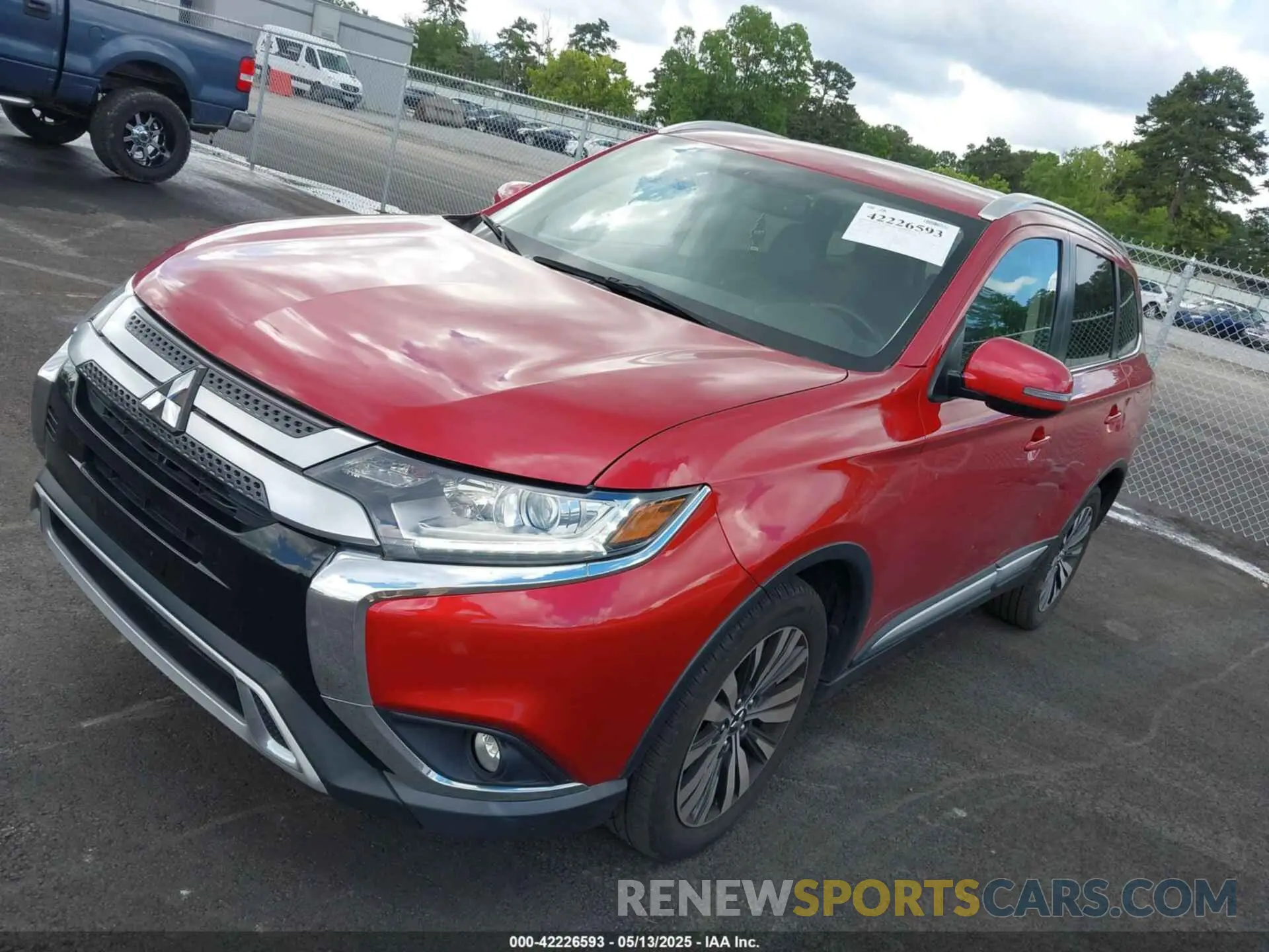 2 Photograph of a damaged car JA4AD3A3XKZ028254 MITSUBISHI OUTLANDER 2019