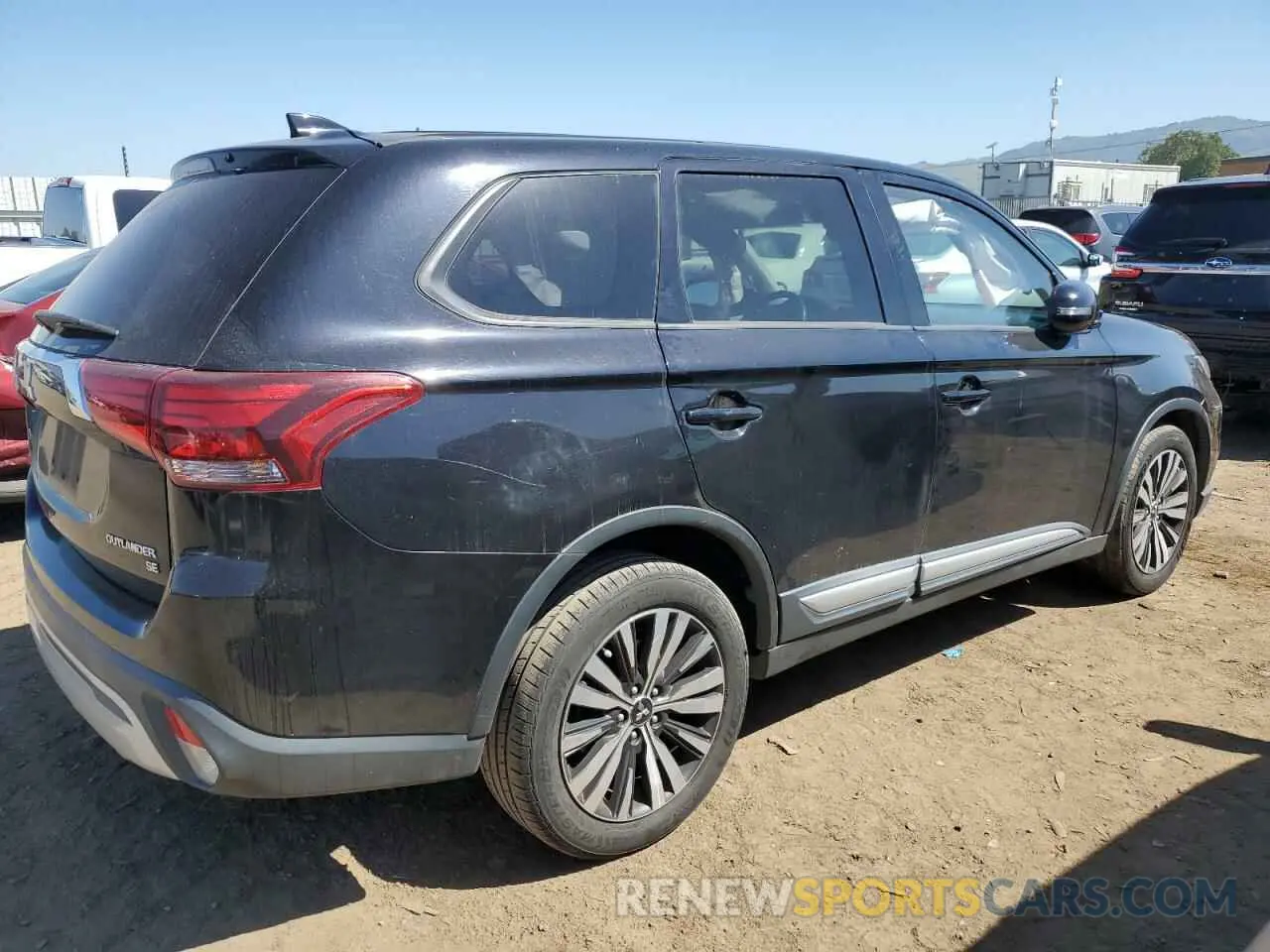 3 Фотография поврежденного автомобиля JA4AD3A3XKZ043269 MITSUBISHI OUTLANDER 2019