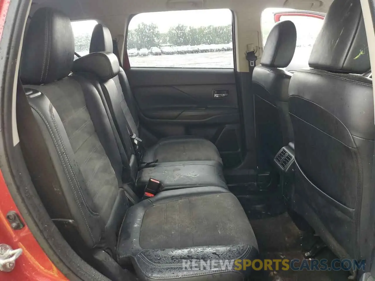 11 Photograph of a damaged car JA4AD3A3XKZ045443 MITSUBISHI OUTLANDER 2019