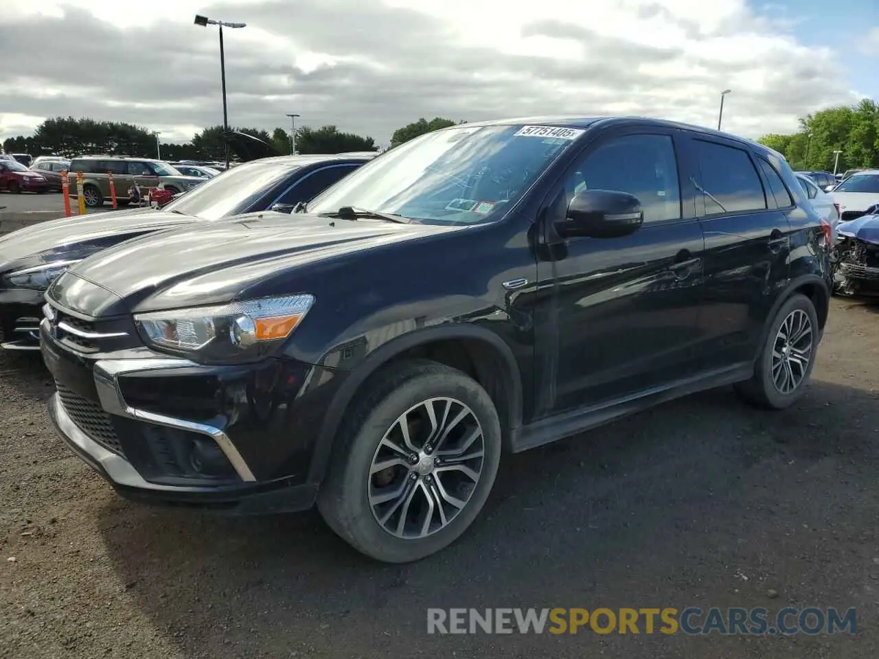 1 Фотография поврежденного автомобиля JA4AP3AU0KU033850 MITSUBISHI OUTLANDER 2019