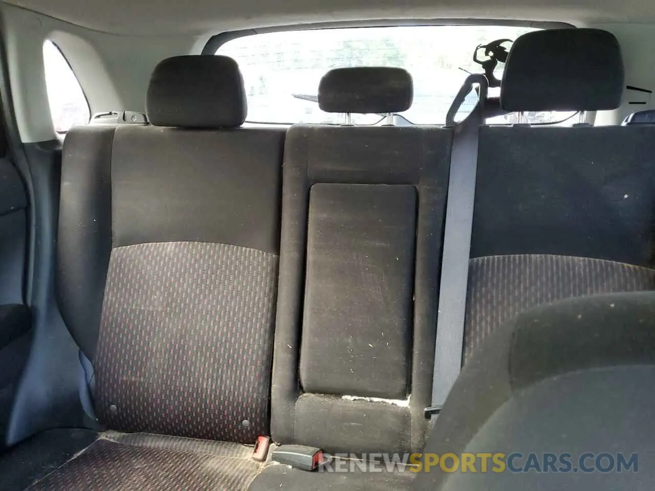 10 Фотография поврежденного автомобиля JA4AP3AU0KU033850 MITSUBISHI OUTLANDER 2019