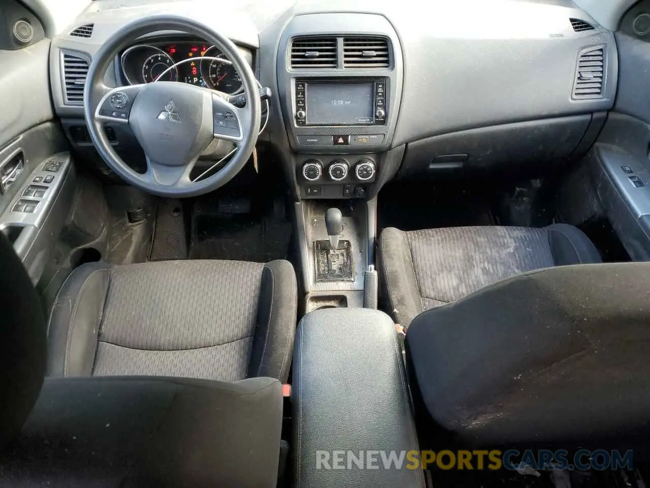 8 Фотография поврежденного автомобиля JA4AP3AU0KU033850 MITSUBISHI OUTLANDER 2019