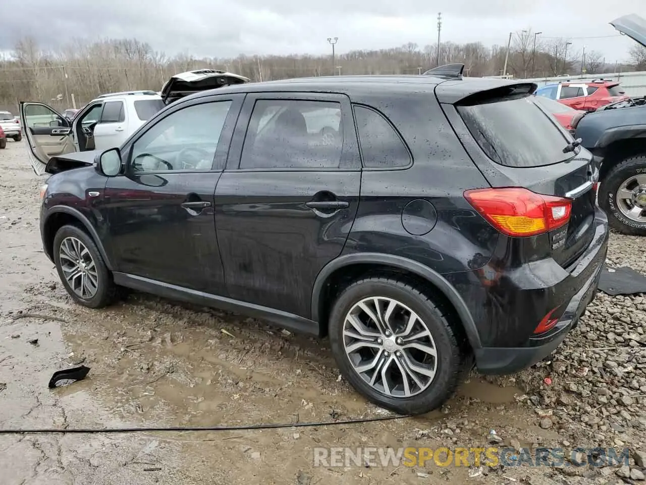 2 Фотография поврежденного автомобиля JA4AP3AU1KU028592 MITSUBISHI OUTLANDER 2019