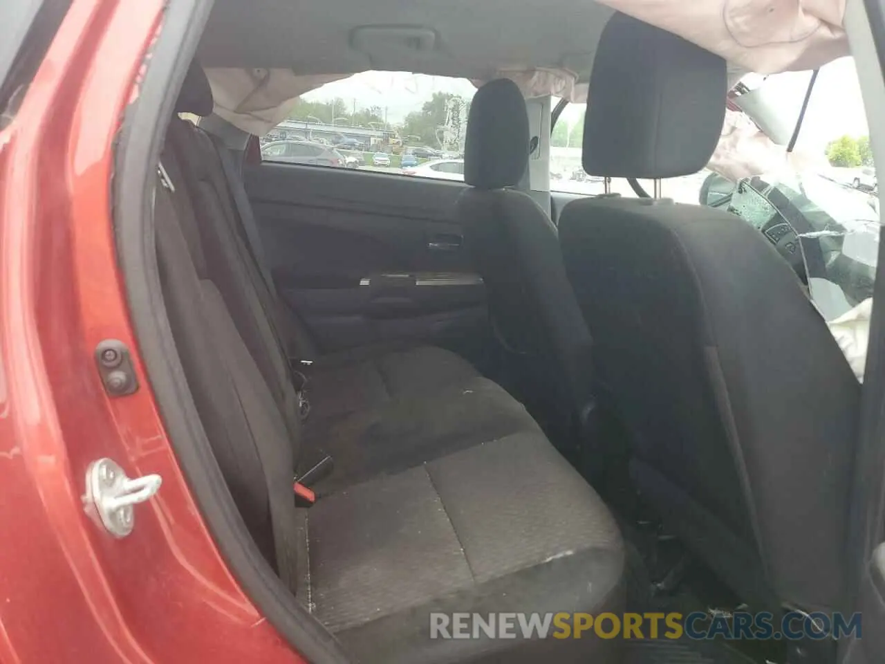 10 Фотография поврежденного автомобиля JA4AP3AU4KU016355 MITSUBISHI OUTLANDER 2019