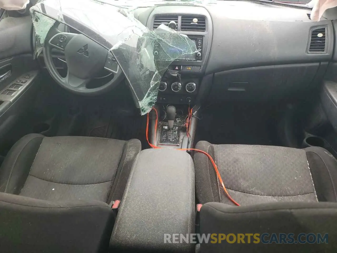 8 Фотография поврежденного автомобиля JA4AP3AU4KU016355 MITSUBISHI OUTLANDER 2019