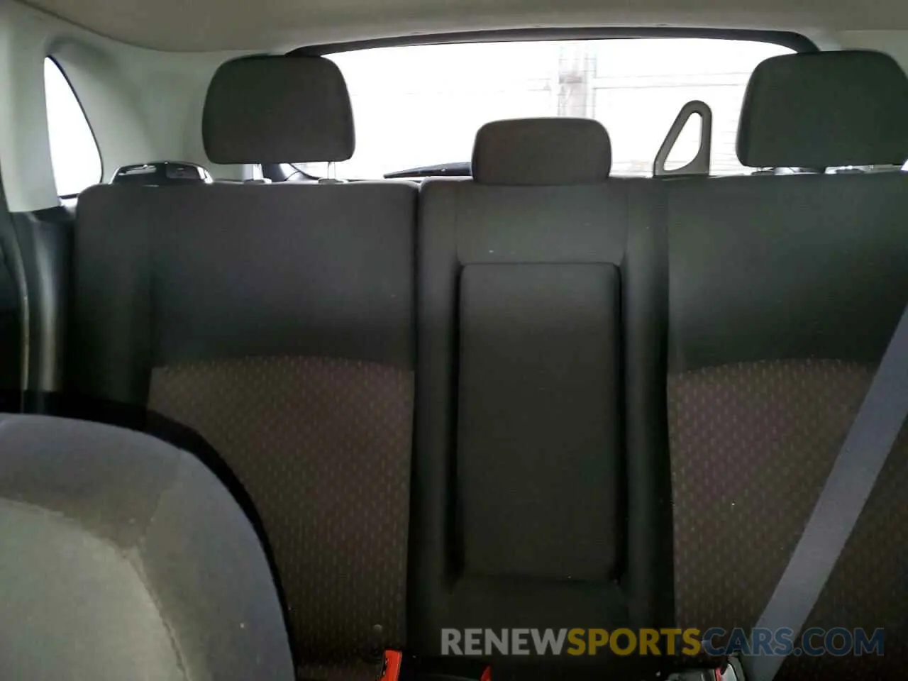 10 Фотография поврежденного автомобиля JA4AP3AU6KU018186 MITSUBISHI OUTLANDER 2019