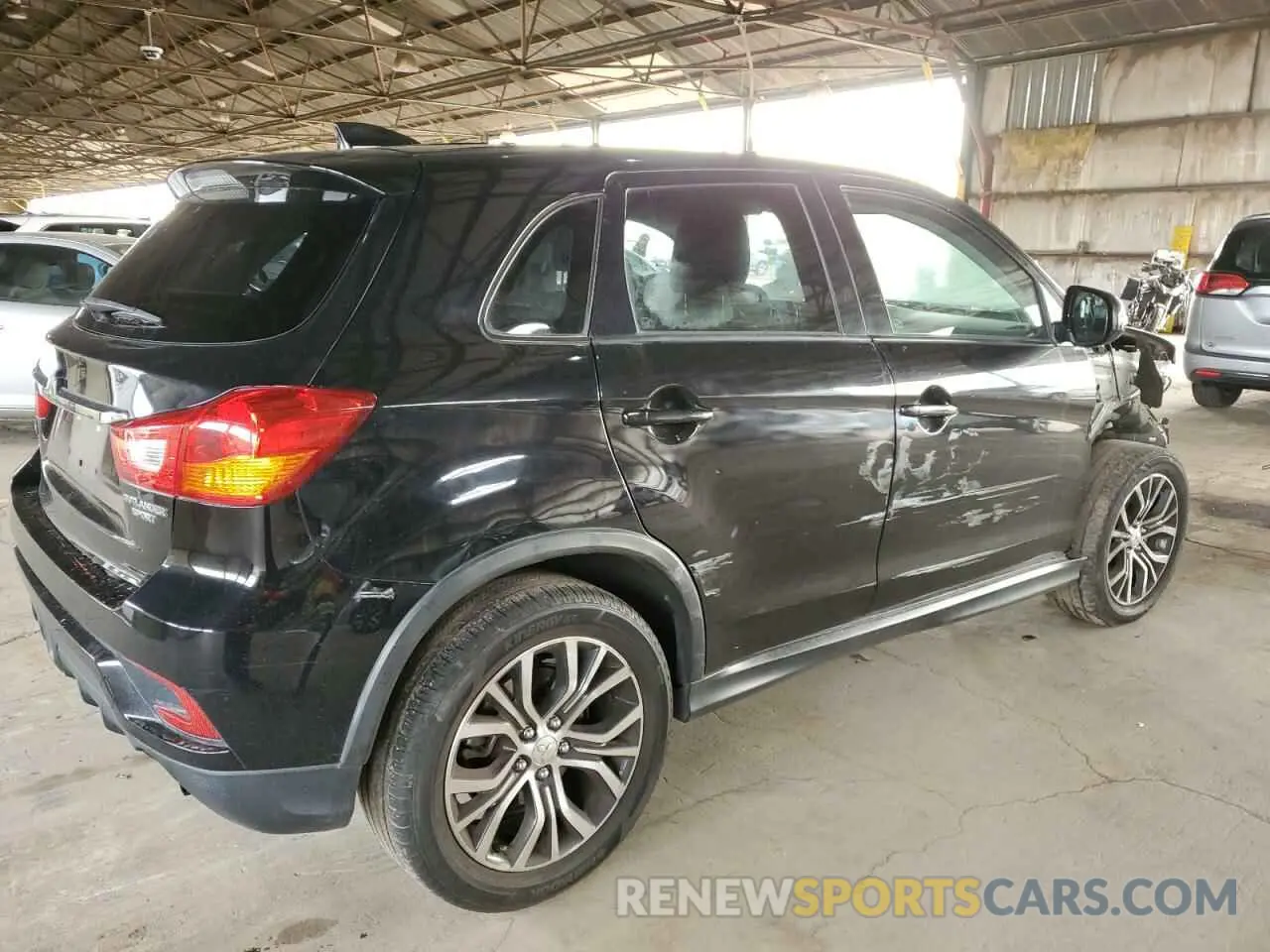 3 Фотография поврежденного автомобиля JA4AP3AU6KU018186 MITSUBISHI OUTLANDER 2019