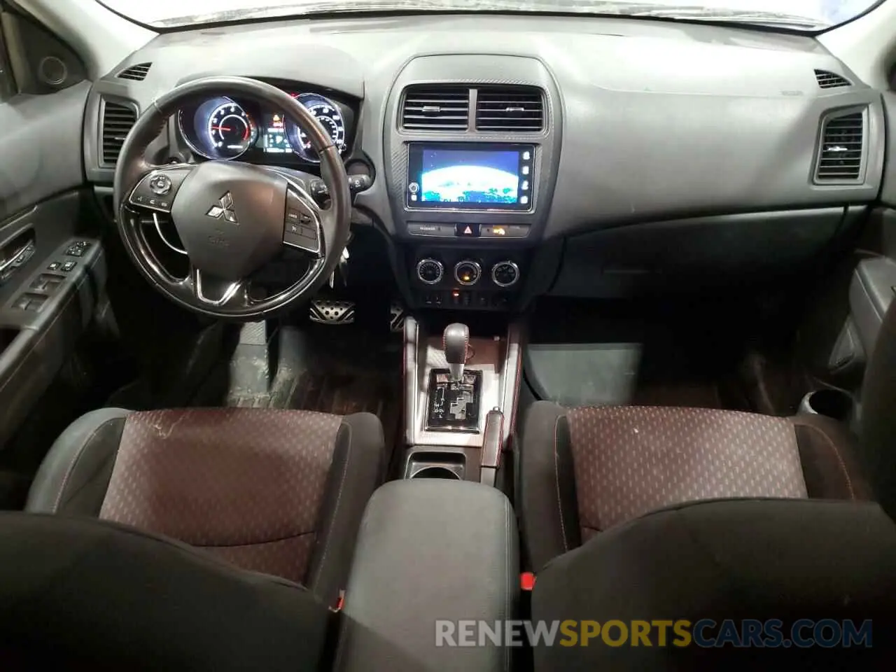 8 Фотография поврежденного автомобиля JA4AP3AU6KU029088 MITSUBISHI OUTLANDER 2019