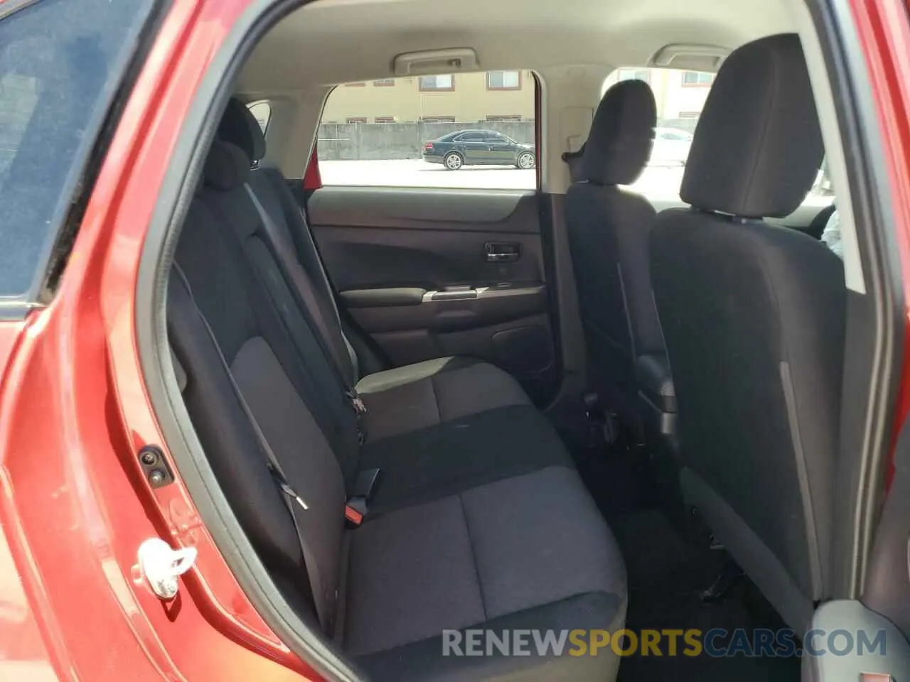 11 Фотография поврежденного автомобиля JA4AP3AU7KU006760 MITSUBISHI OUTLANDER 2019