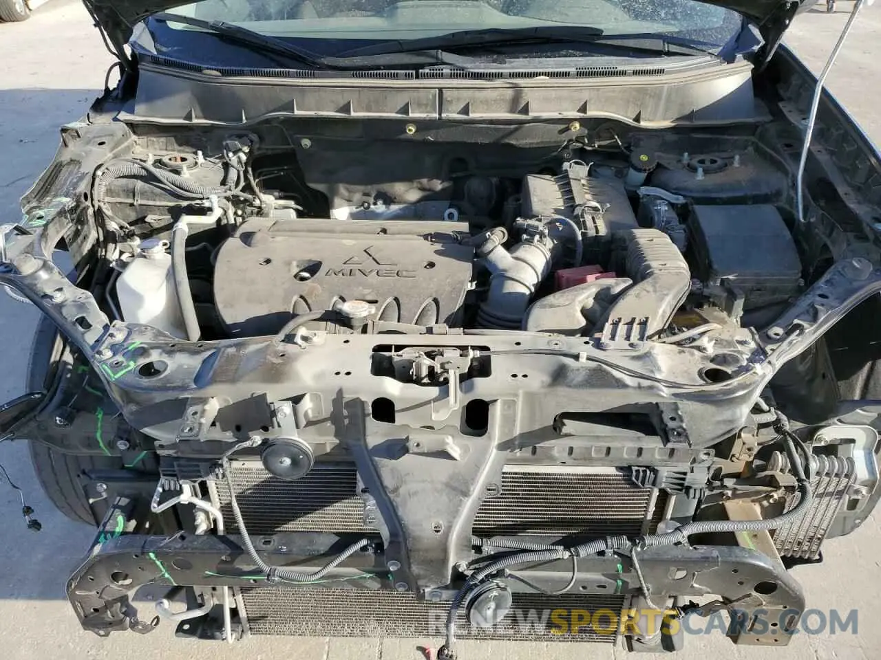 11 Фотография поврежденного автомобиля JA4AP3AU7KU035126 MITSUBISHI OUTLANDER 2019