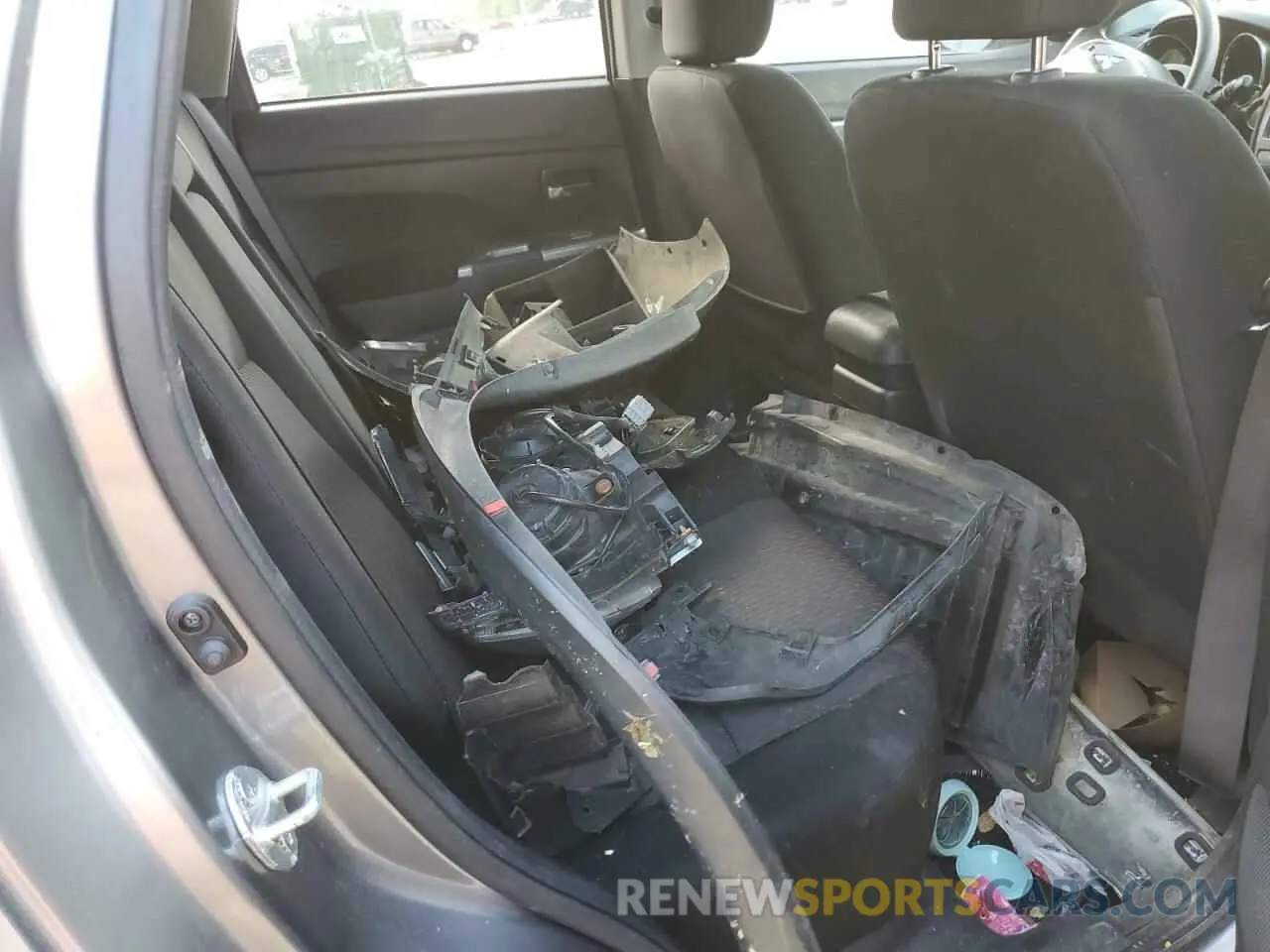 12 Фотография поврежденного автомобиля JA4AP3AU8KU017685 MITSUBISHI OUTLANDER 2019