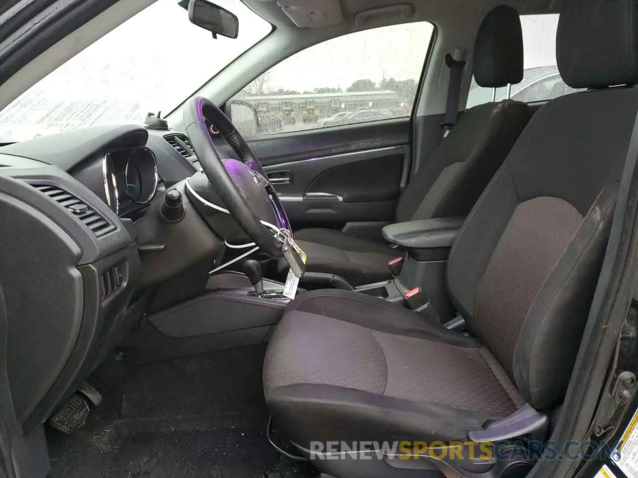 7 Photograph of a damaged car JA4AP4AU2KU013122 MITSUBISHI OUTLANDER 2019