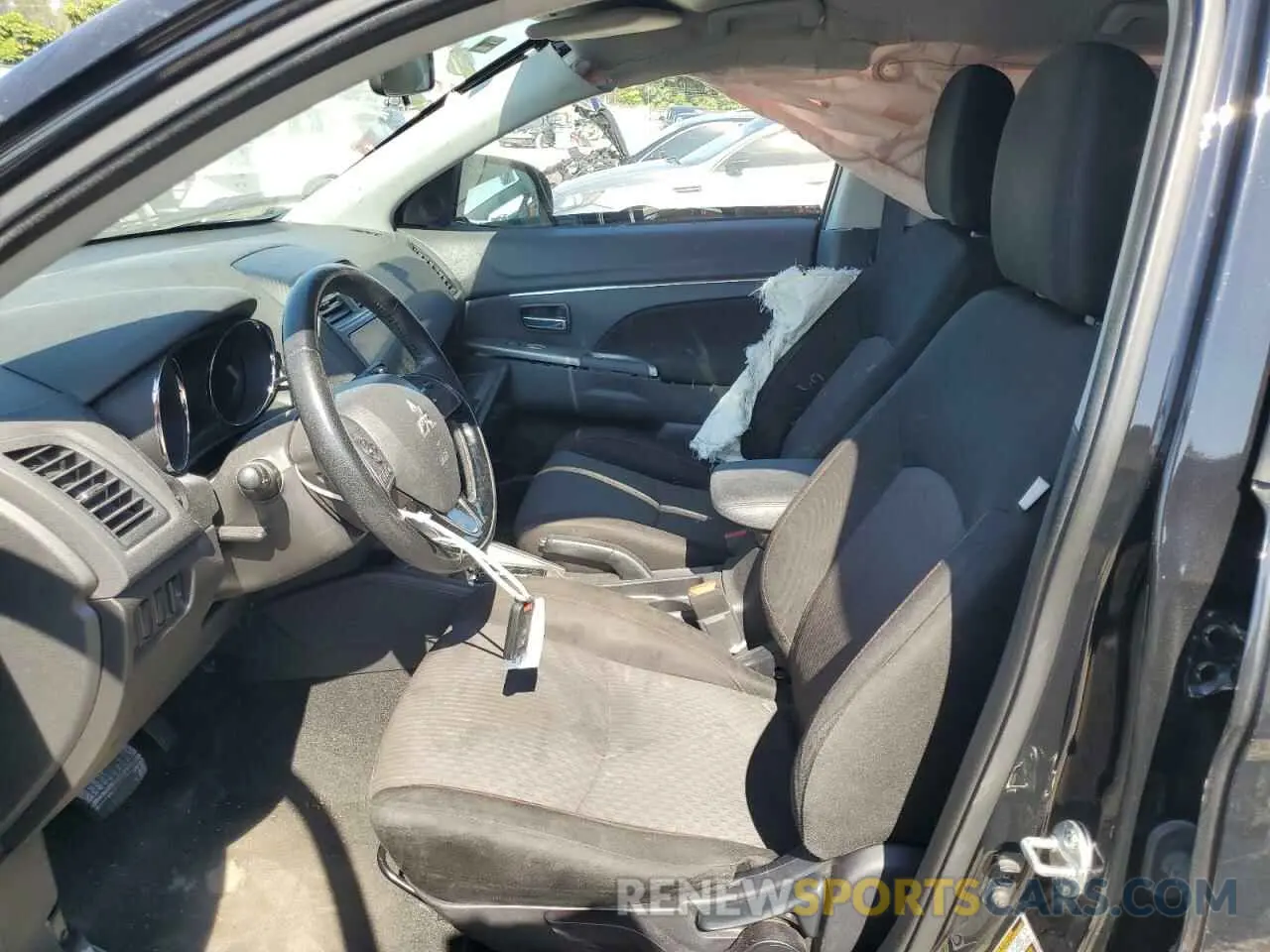 7 Фотография поврежденного автомобиля JA4AP4AU2KU027442 MITSUBISHI OUTLANDER 2019