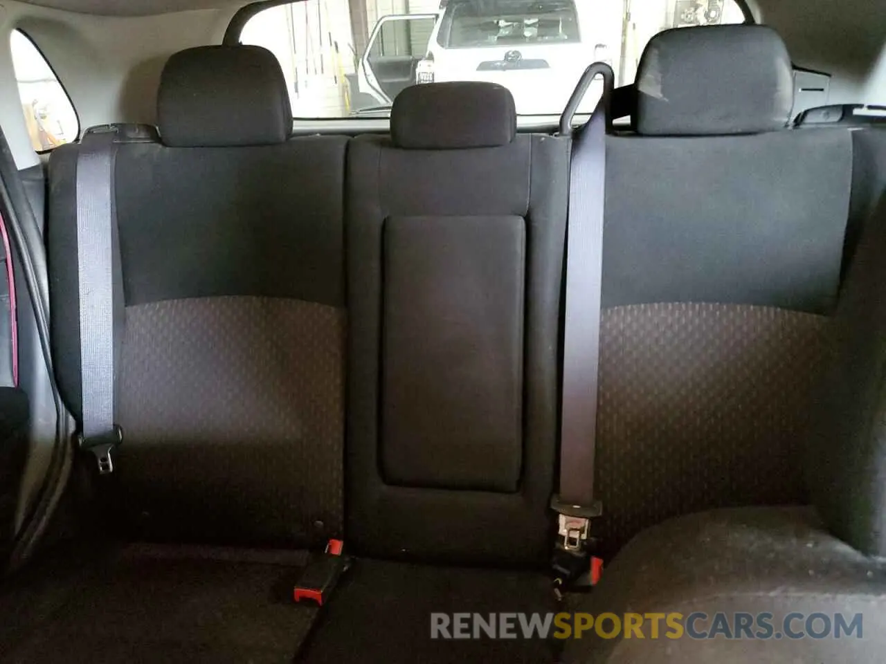 10 Photograph of a damaged car JA4AR3AU2KU015036 MITSUBISHI OUTLANDER 2019