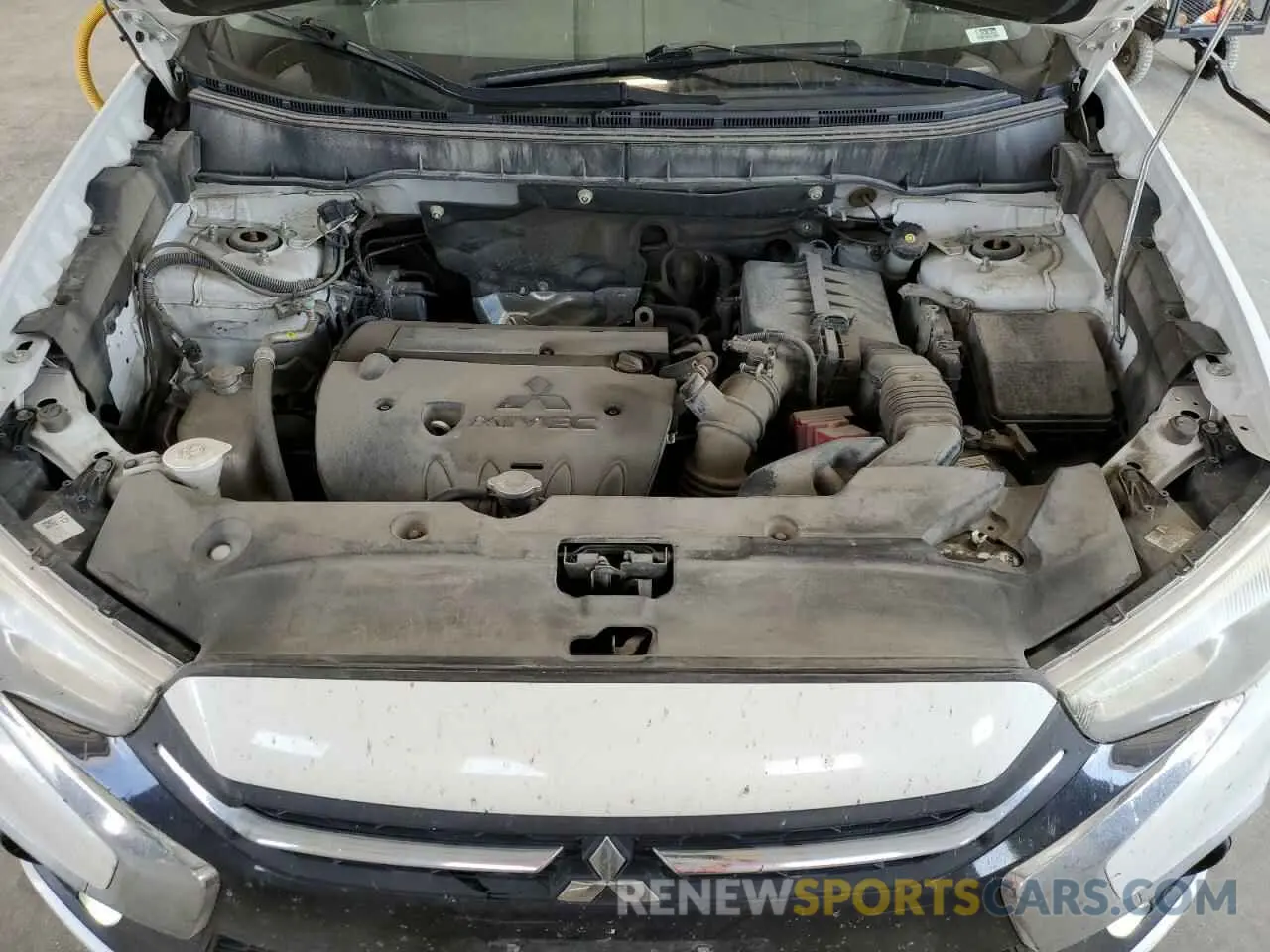 12 Photograph of a damaged car JA4AR3AU3KU033139 MITSUBISHI OUTLANDER 2019