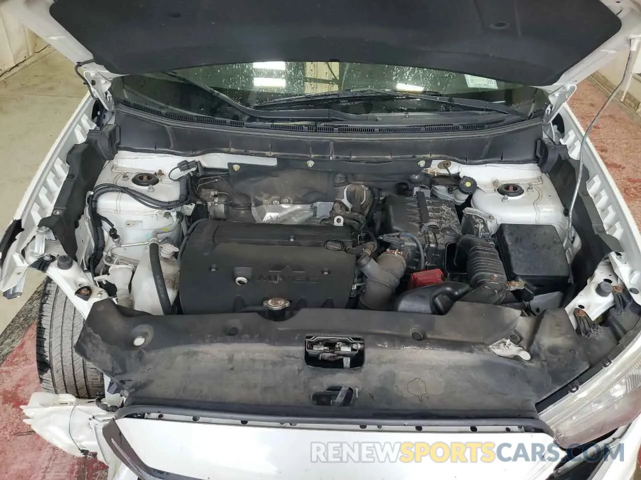 12 Photograph of a damaged car JA4AR3AU4KU021954 MITSUBISHI OUTLANDER 2019