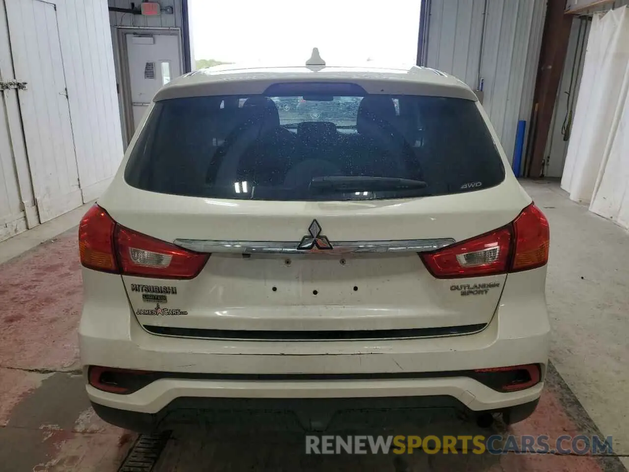 6 Photograph of a damaged car JA4AR3AU4KU021954 MITSUBISHI OUTLANDER 2019