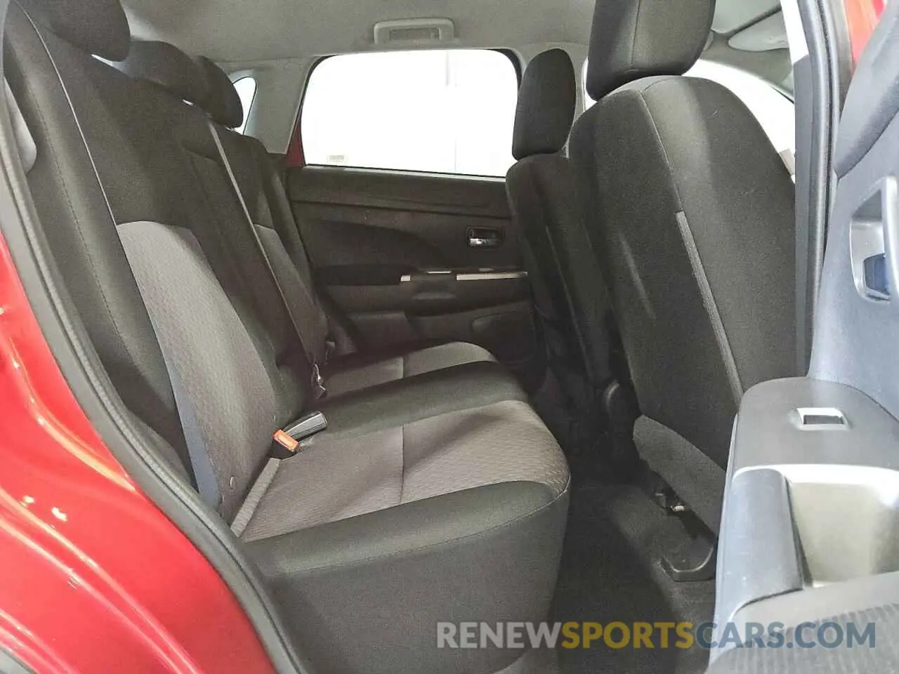 11 Фотография поврежденного автомобиля JA4AR3AU5KU017833 MITSUBISHI OUTLANDER 2019