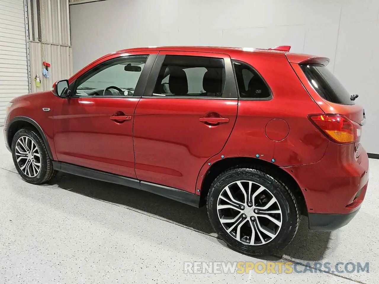 2 Фотография поврежденного автомобиля JA4AR3AU5KU017833 MITSUBISHI OUTLANDER 2019
