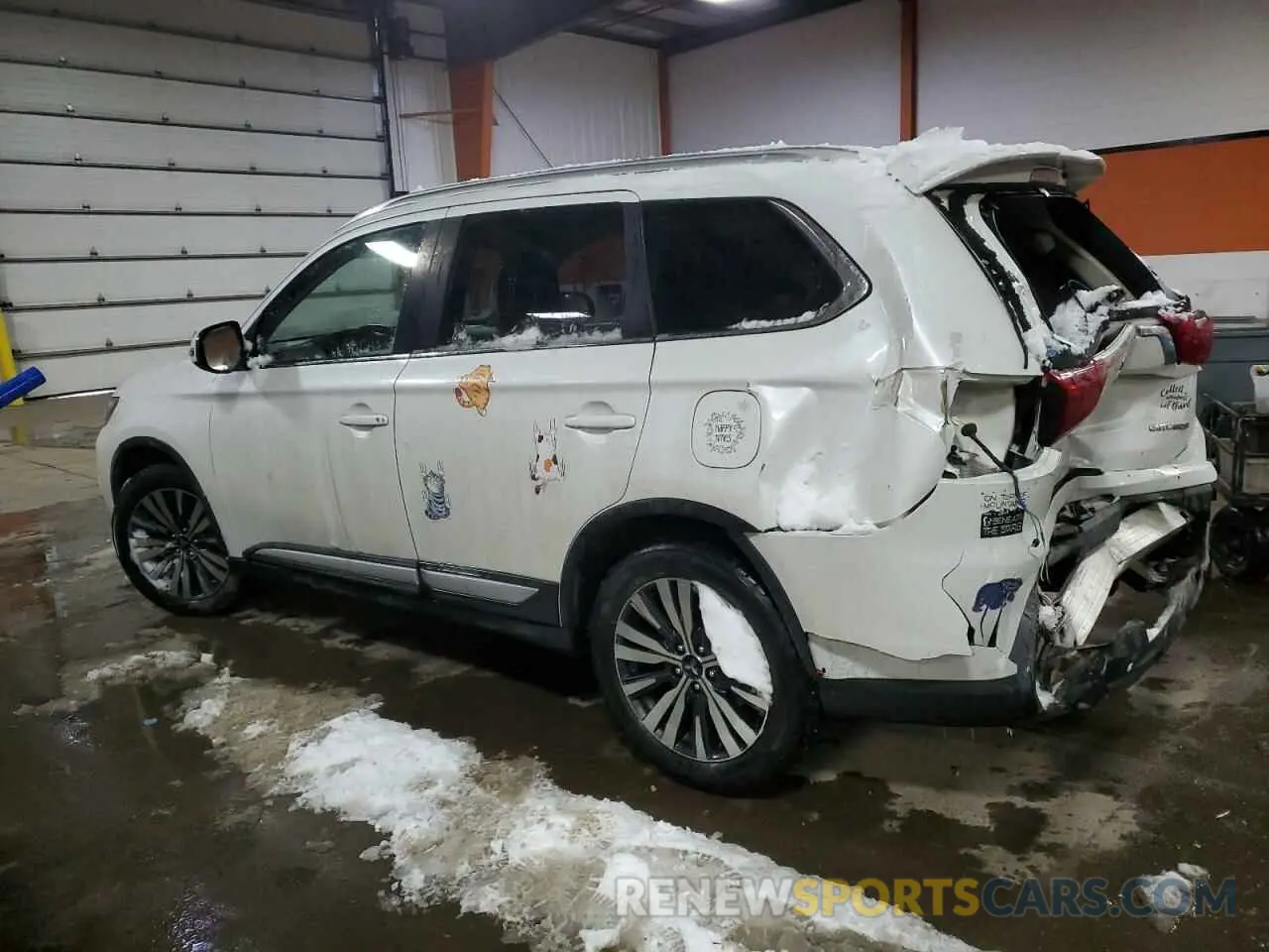 2 Фотография поврежденного автомобиля JA4AZ2A36KZ602425 MITSUBISHI OUTLANDER 2019