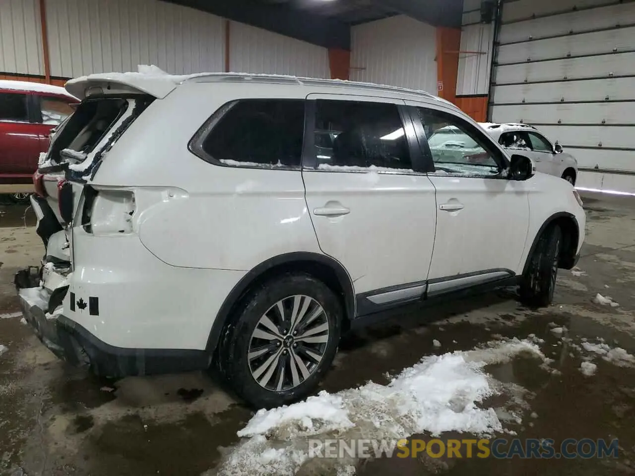 3 Фотография поврежденного автомобиля JA4AZ2A36KZ602425 MITSUBISHI OUTLANDER 2019