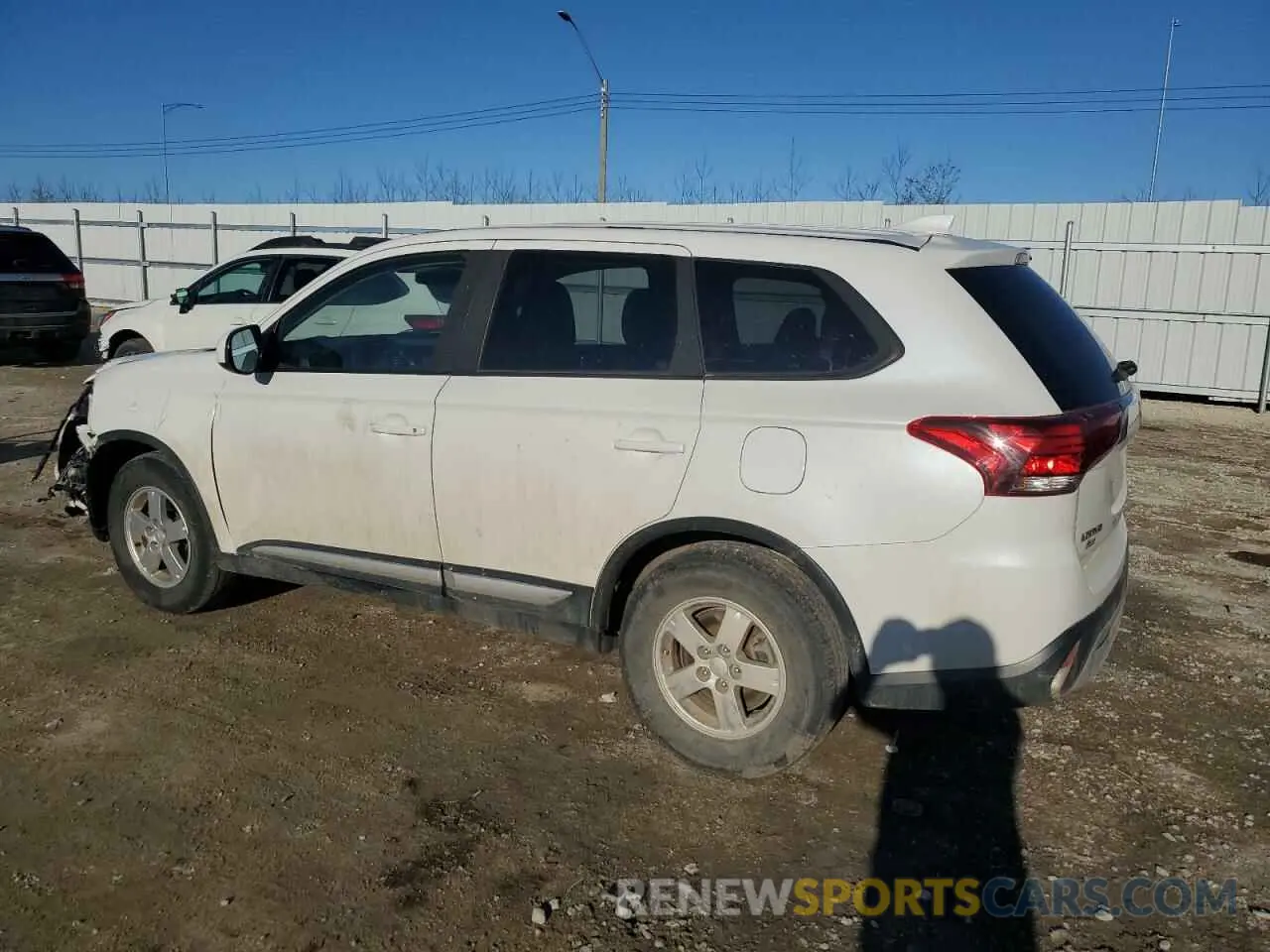 2 Фотография поврежденного автомобиля JA4AZ2A37KZ606743 MITSUBISHI OUTLANDER 2019