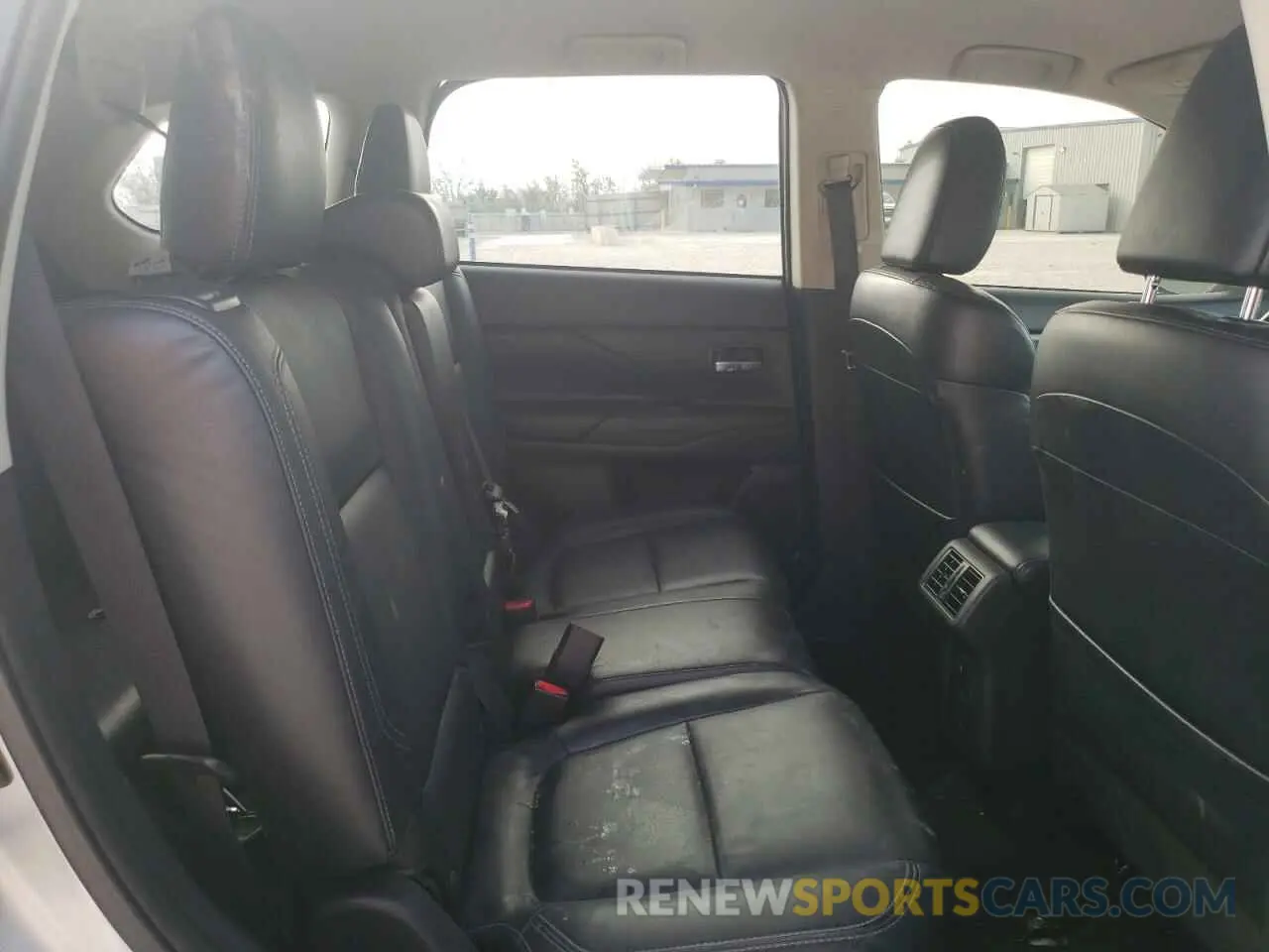 11 Фотография поврежденного автомобиля JA4AZ3A30KJ001063 MITSUBISHI OUTLANDER 2019