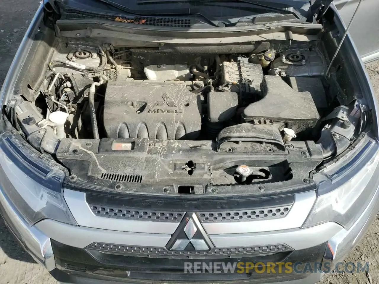 12 Фотография поврежденного автомобиля JA4AZ3A30KZ046876 MITSUBISHI OUTLANDER 2019