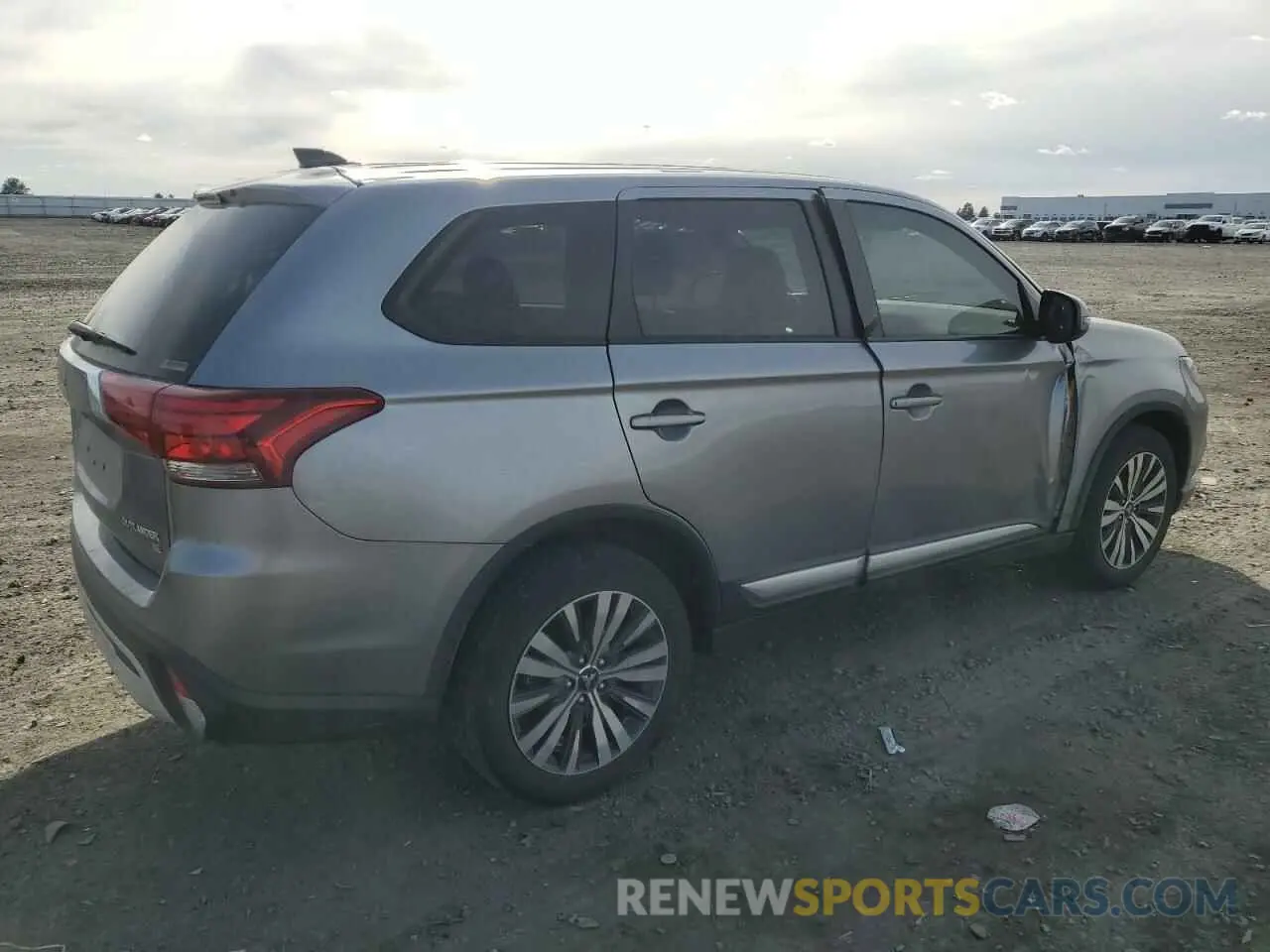 3 Фотография поврежденного автомобиля JA4AZ3A30KZ046876 MITSUBISHI OUTLANDER 2019
