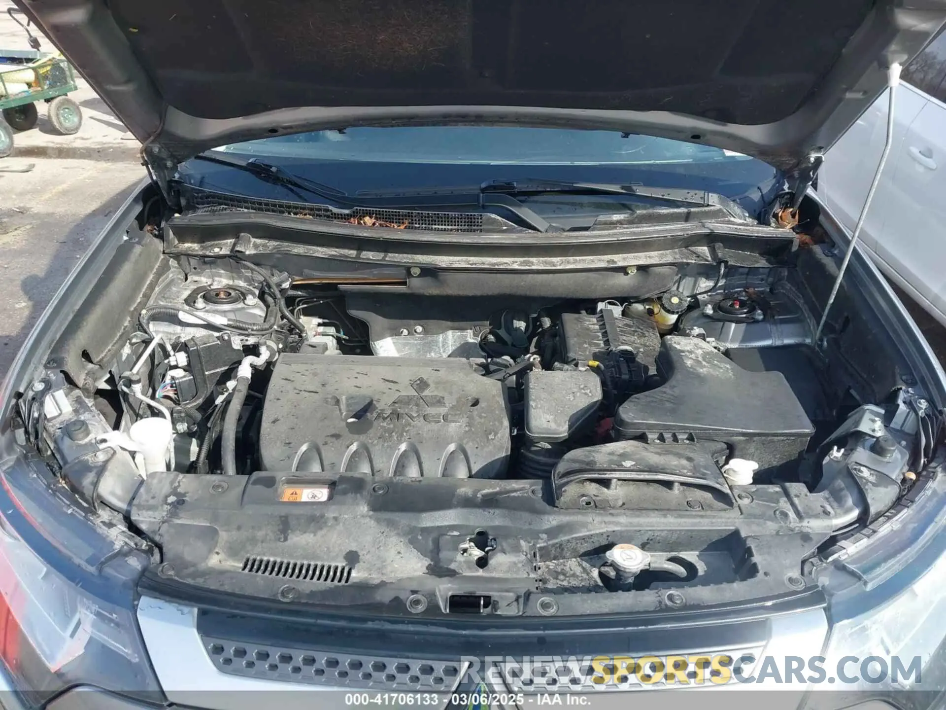 10 Photograph of a damaged car JA4AZ3A31KZ024370 MITSUBISHI OUTLANDER 2019