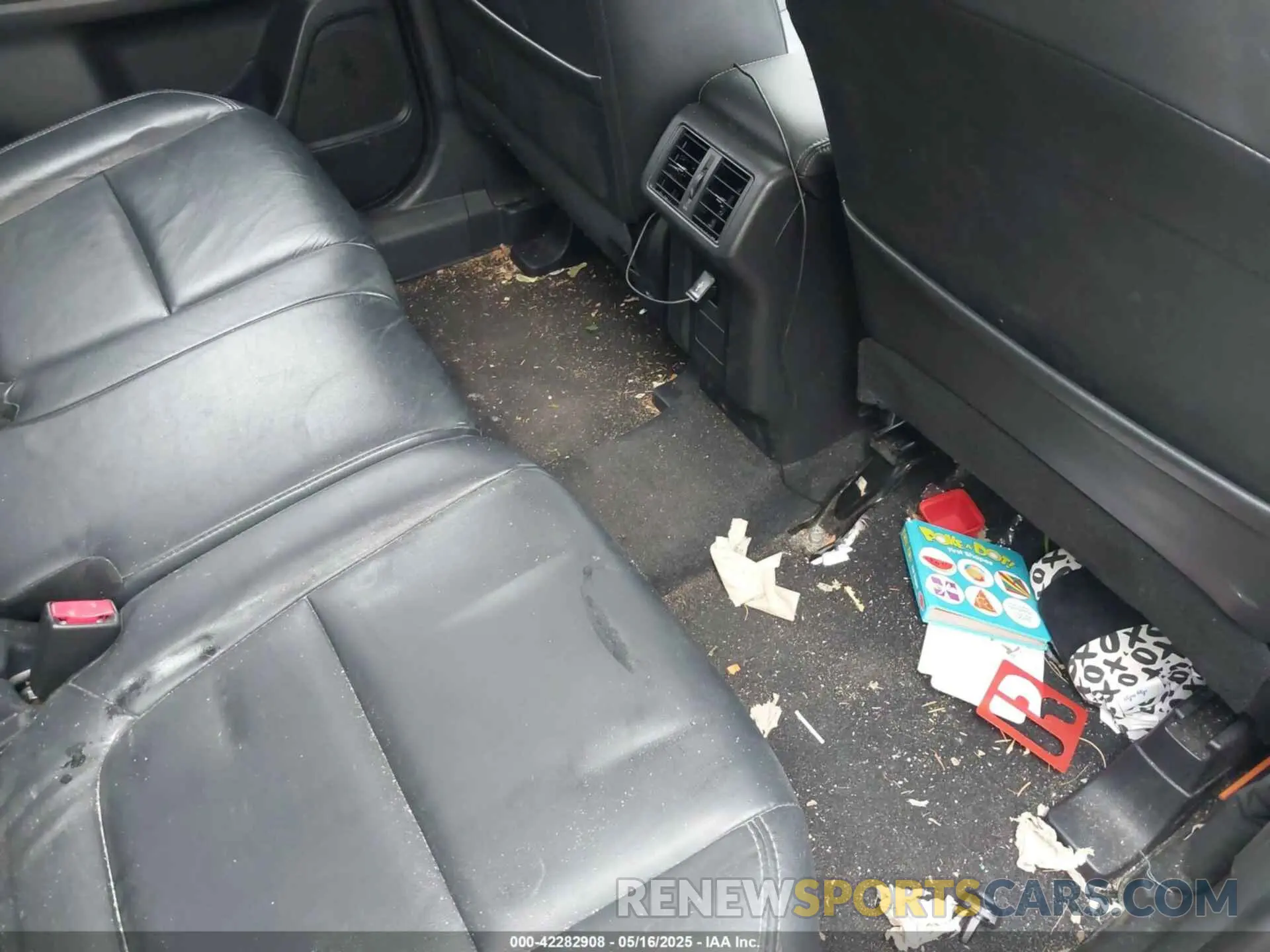 8 Фотография поврежденного автомобиля JA4AZ3A31KZ036096 MITSUBISHI OUTLANDER 2019