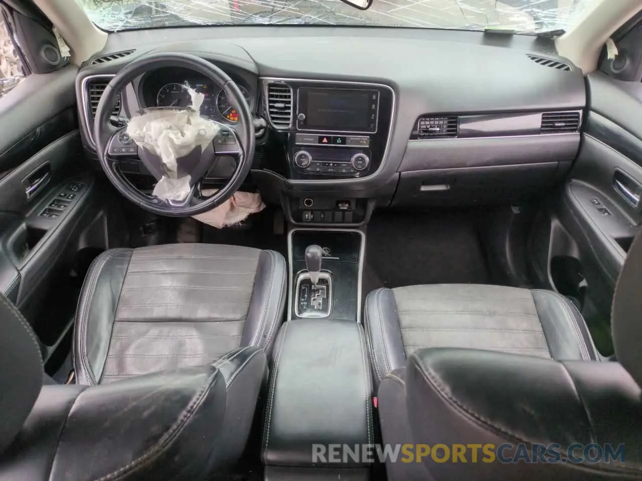 8 Фотография поврежденного автомобиля JA4AZ3A32KZ025074 MITSUBISHI OUTLANDER 2019