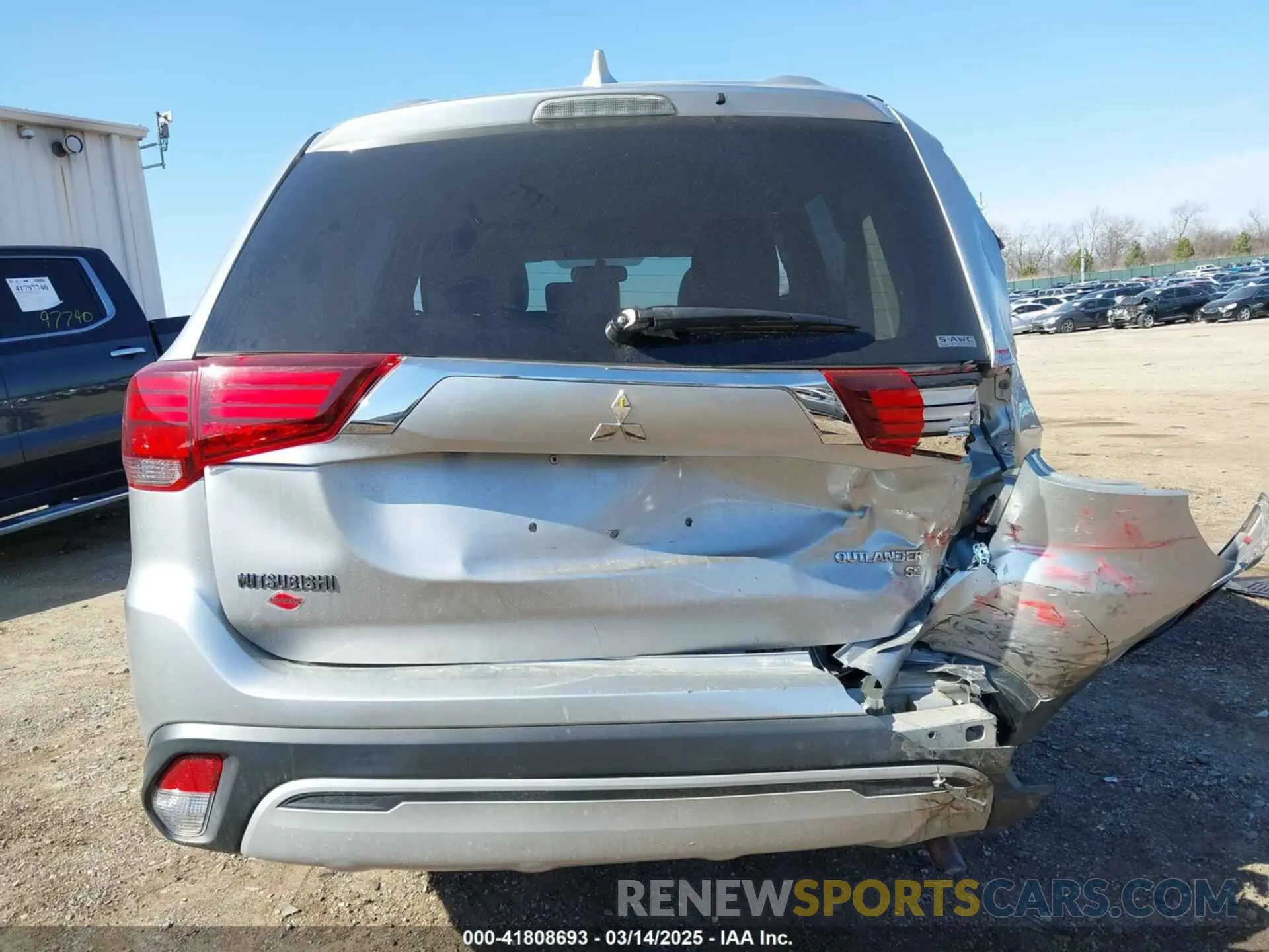 16 Photograph of a damaged car JA4AZ3A34KZ009989 MITSUBISHI OUTLANDER 2019