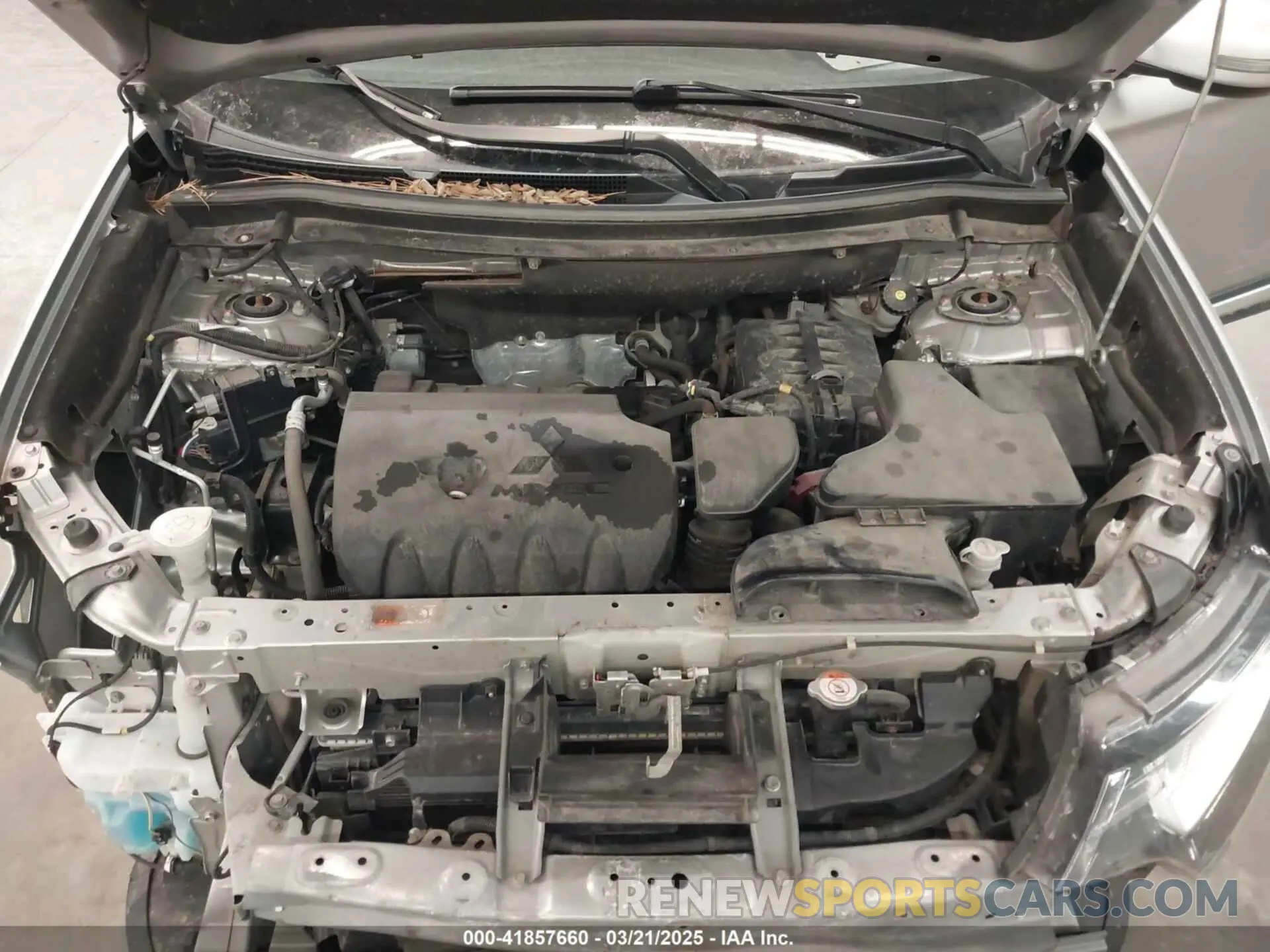 10 Фотография поврежденного автомобиля JA4AZ3A34KZ026887 MITSUBISHI OUTLANDER 2019