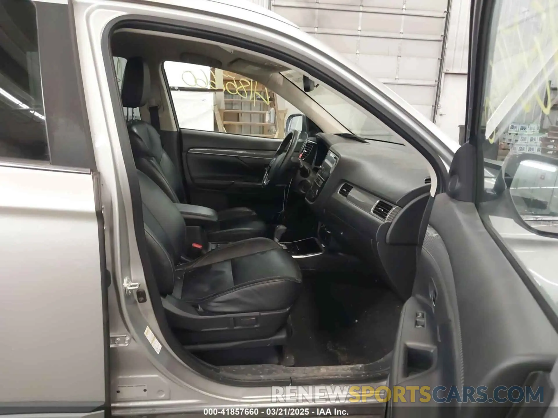 5 Фотография поврежденного автомобиля JA4AZ3A34KZ026887 MITSUBISHI OUTLANDER 2019