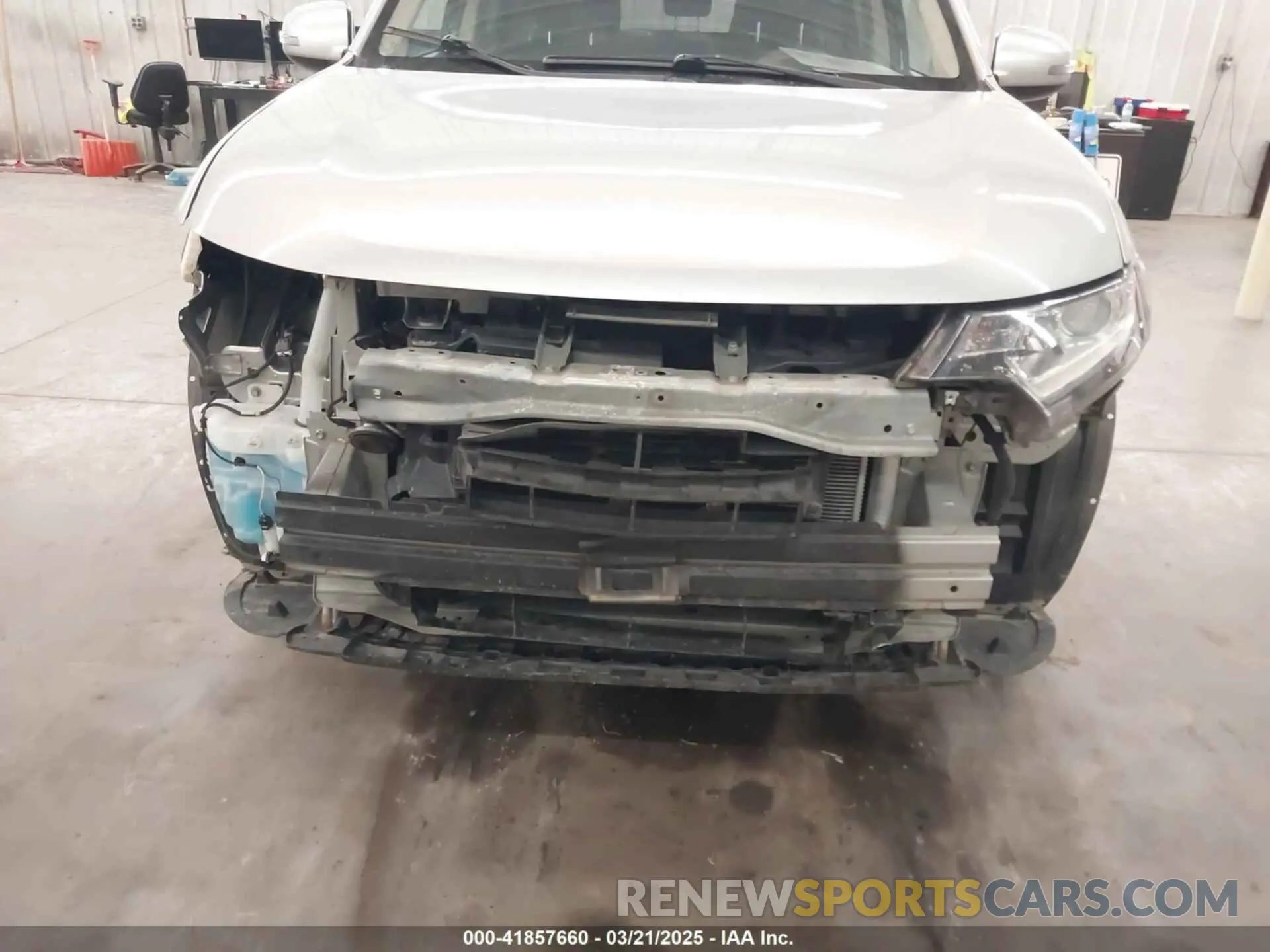 6 Фотография поврежденного автомобиля JA4AZ3A34KZ026887 MITSUBISHI OUTLANDER 2019