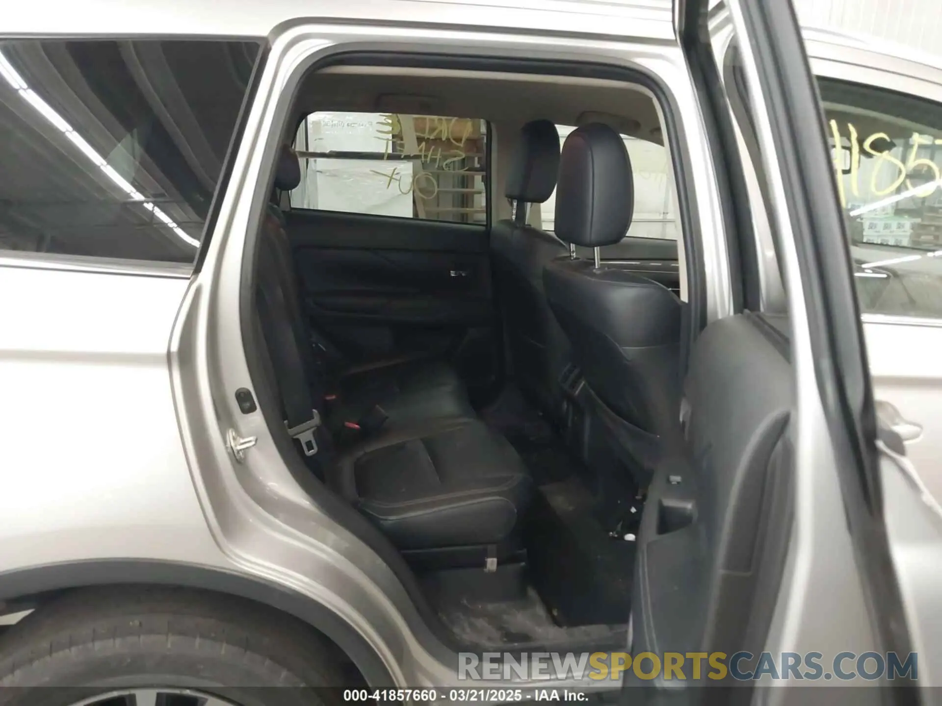 8 Фотография поврежденного автомобиля JA4AZ3A34KZ026887 MITSUBISHI OUTLANDER 2019