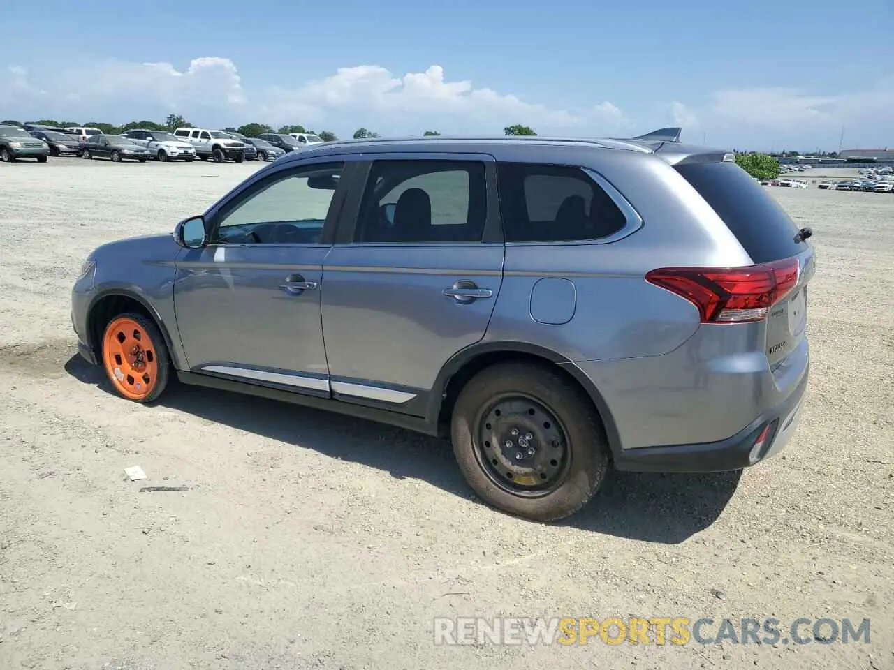 2 Фотография поврежденного автомобиля JA4AZ3A35KZ040037 MITSUBISHI OUTLANDER 2019