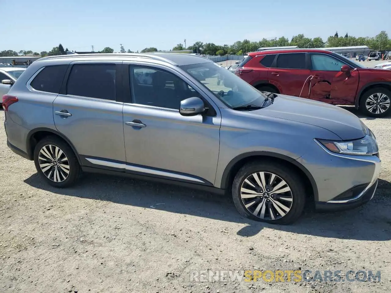 4 Фотография поврежденного автомобиля JA4AZ3A35KZ040037 MITSUBISHI OUTLANDER 2019