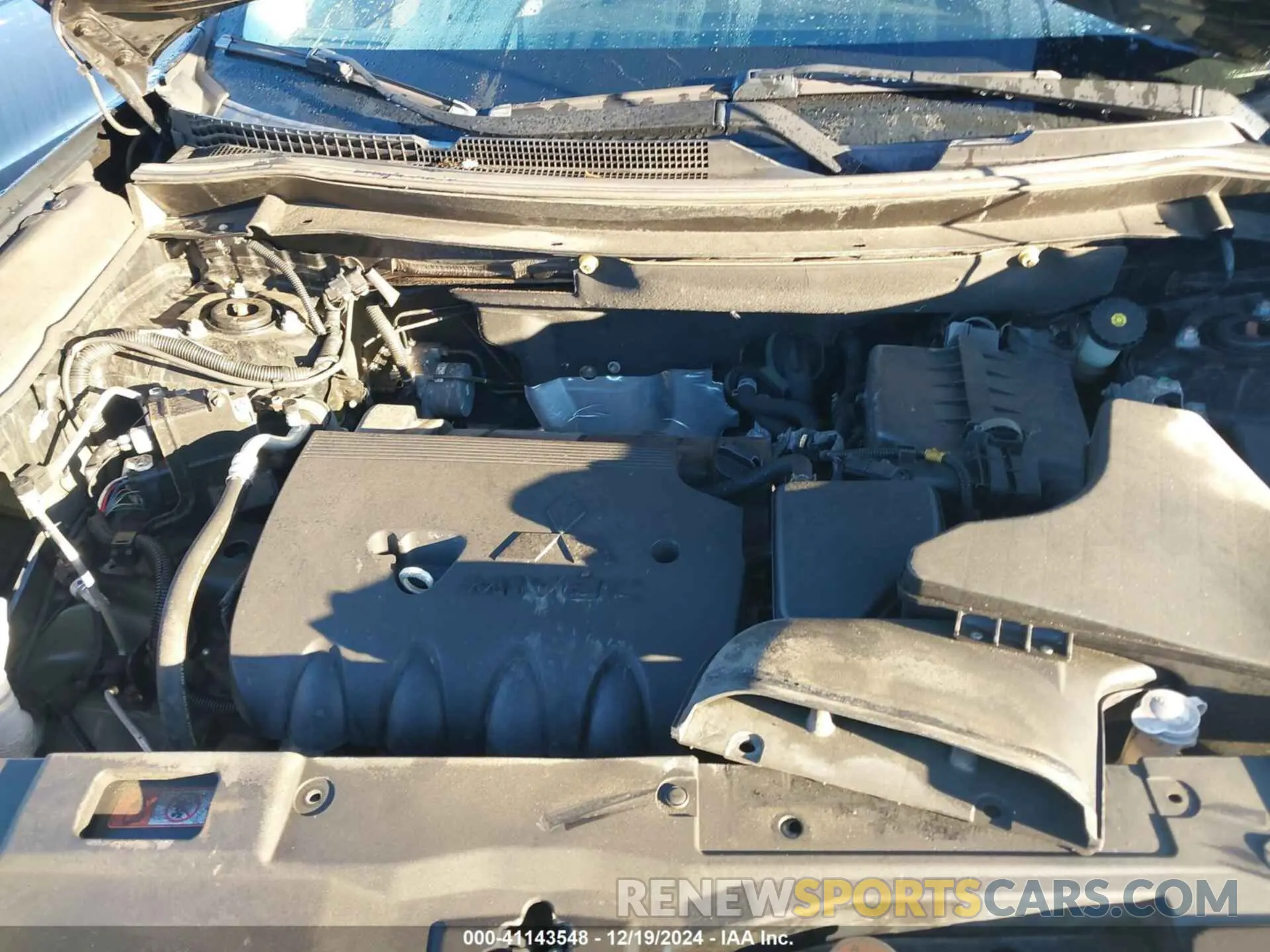 10 Photograph of a damaged car JA4AZ3A39KZ003363 MITSUBISHI OUTLANDER 2019