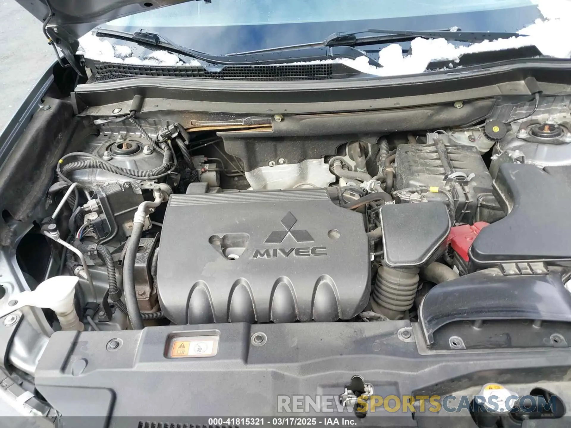 10 Photograph of a damaged car JA4AZ3A39KZ044527 MITSUBISHI OUTLANDER 2019